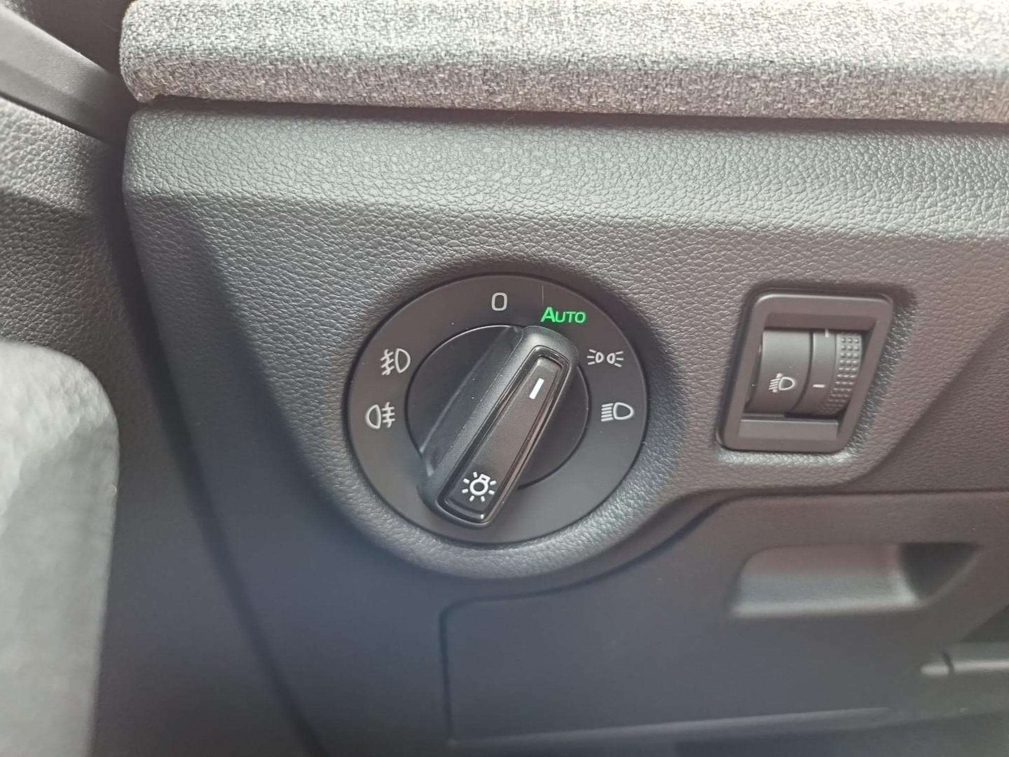 Skoda Kamiq 1.0 TSI 115PS (2026) - Photo 14
