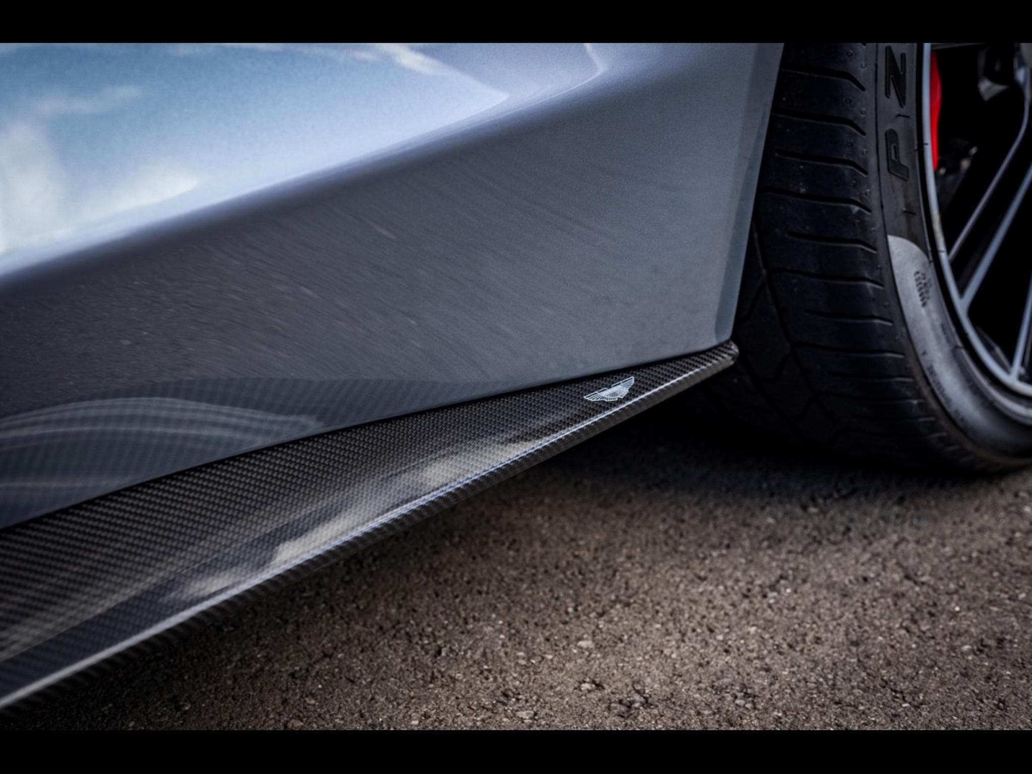 Aston-Martin Vanquish II COUPE 6.0 V12 (574 CH) - SKYFALL METALLIC (2013) - Foto 17