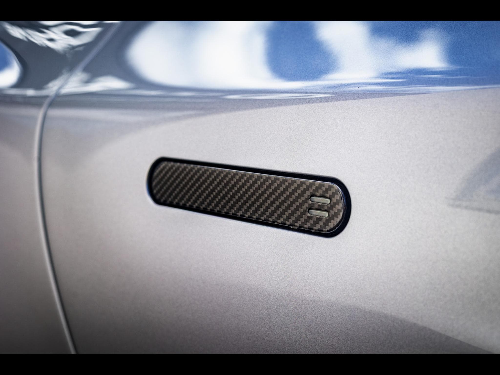 Aston-Martin Vanquish II COUPE 6.0 V12 (574 CH) - SKYFALL METALLIC (2013) - Foto 21