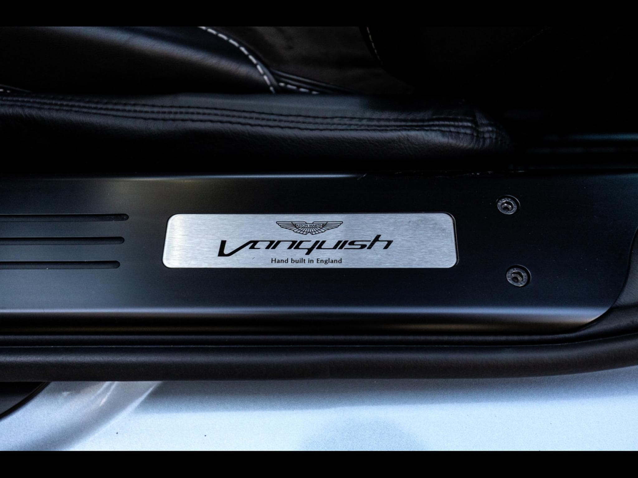 Aston-Martin Vanquish II COUPE 6.0 V12 (574 CH) - SKYFALL METALLIC (2013) - Foto 25
