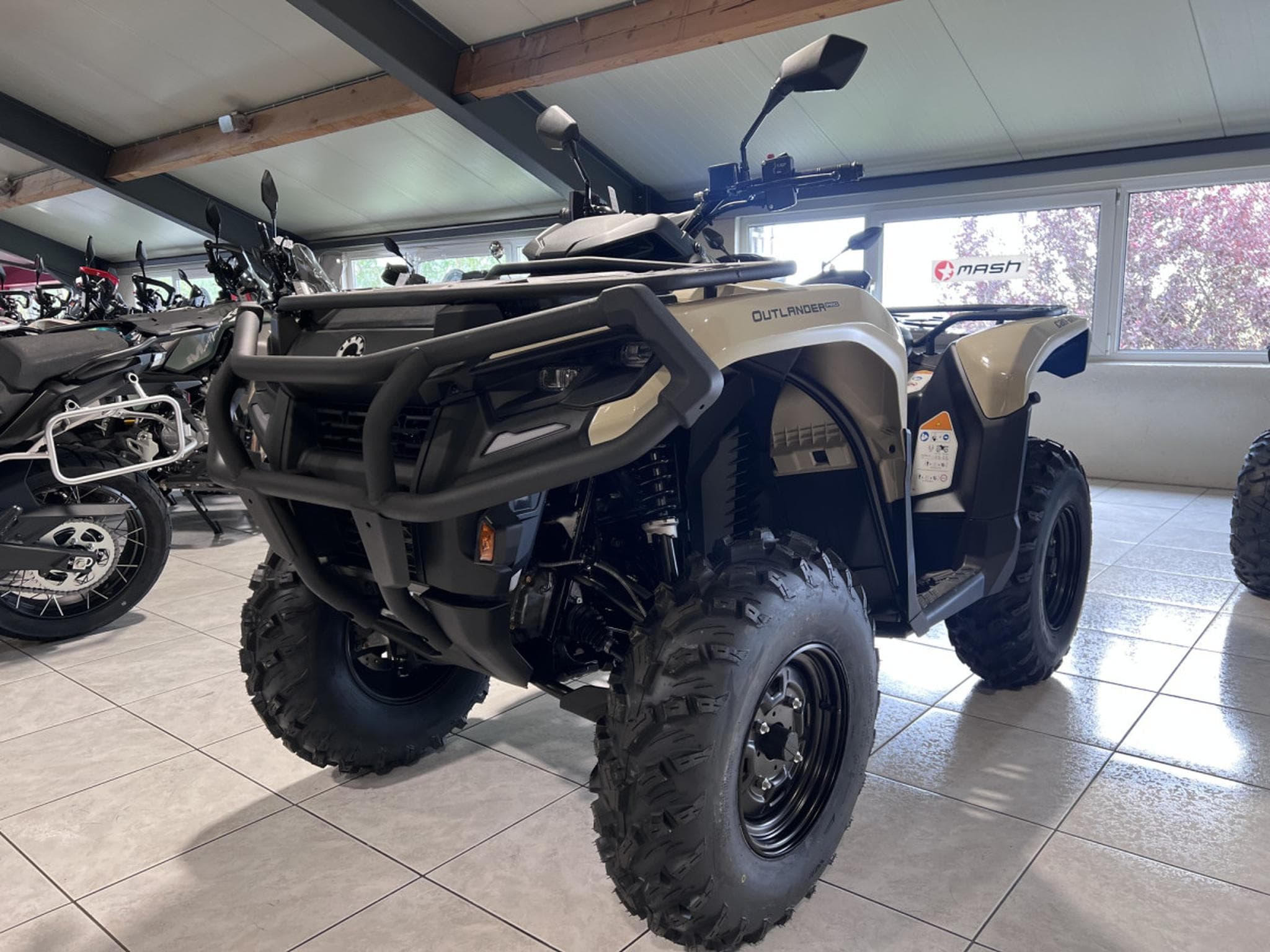 BRP Can-Am Outlander Pro HD5  T3B 60KM/H (2026) - Photo 2