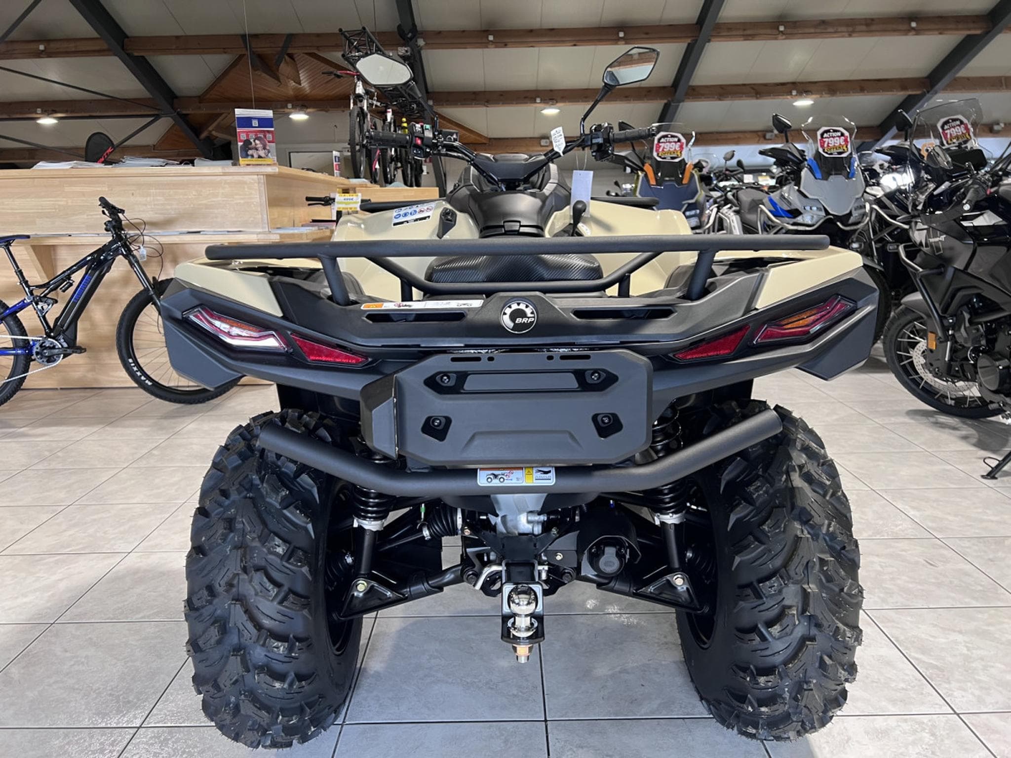 BRP Can-Am Outlander Pro HD5  T3B 60KM/H (2026) - Photo 4