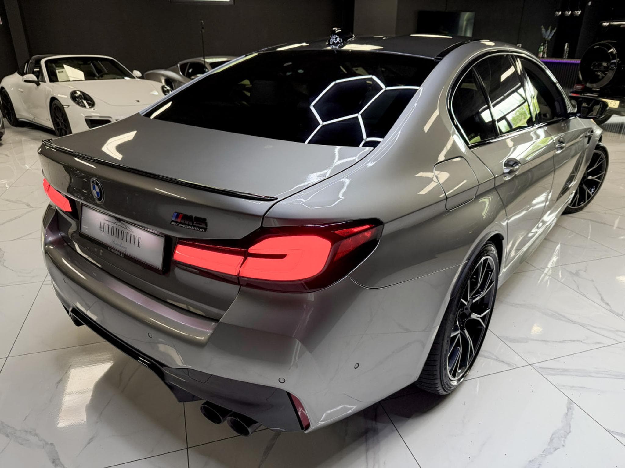 BMW M5 COMPETITION LCI (2022) - Photo 10