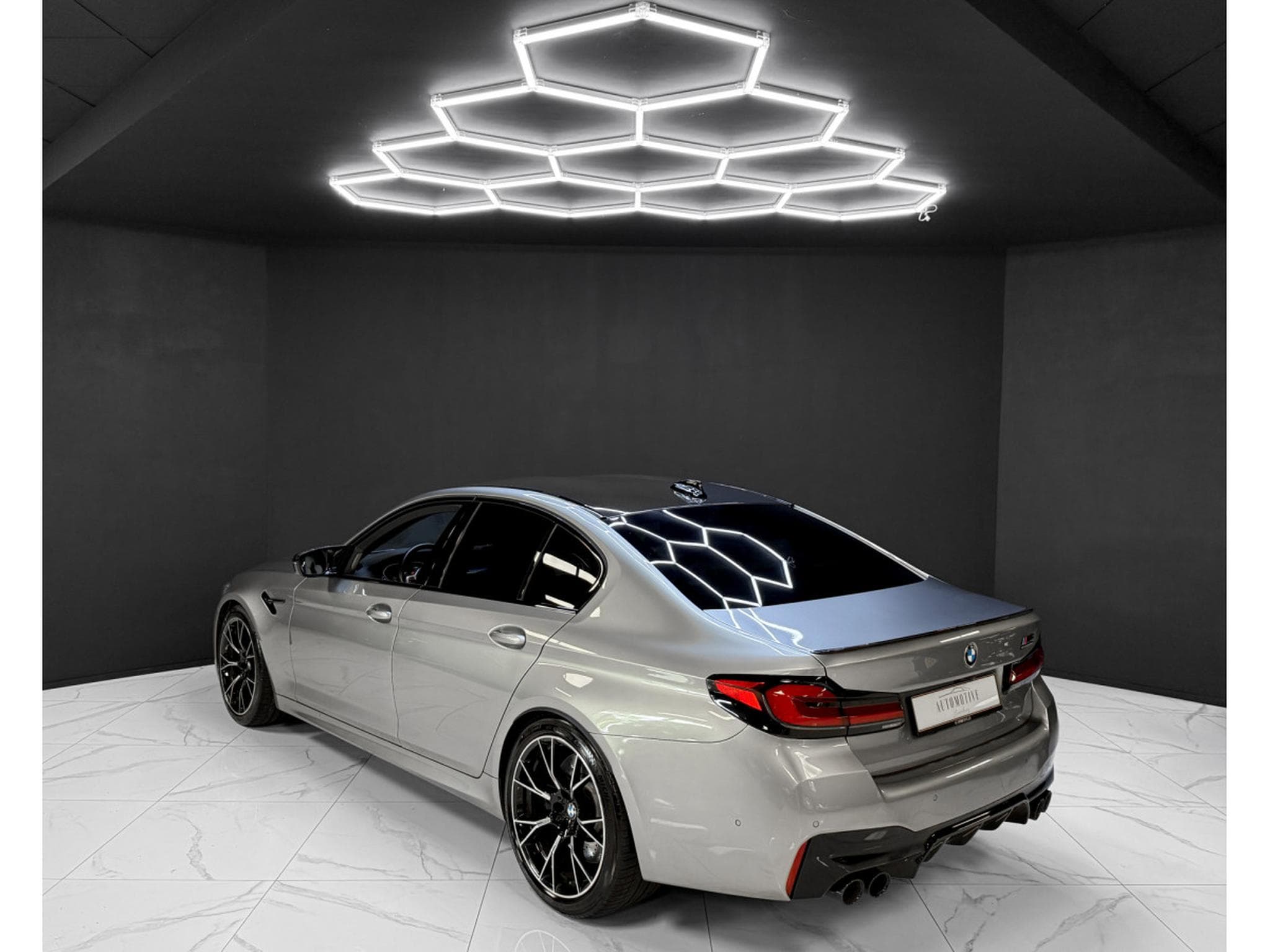 BMW M5 COMPETITION LCI (2022) - Photo 3