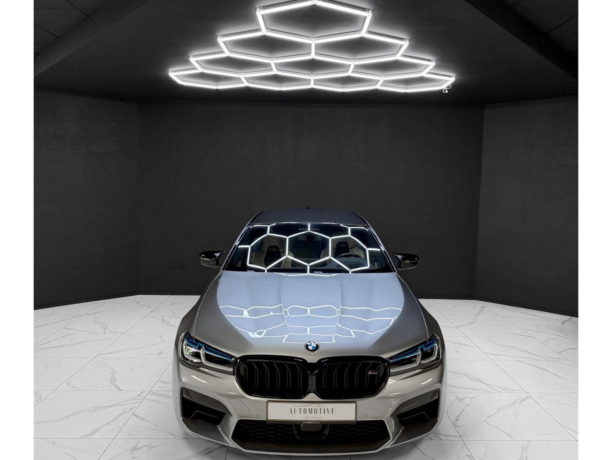BMW M5 COMPETITION LCI (2022) - Photo 8