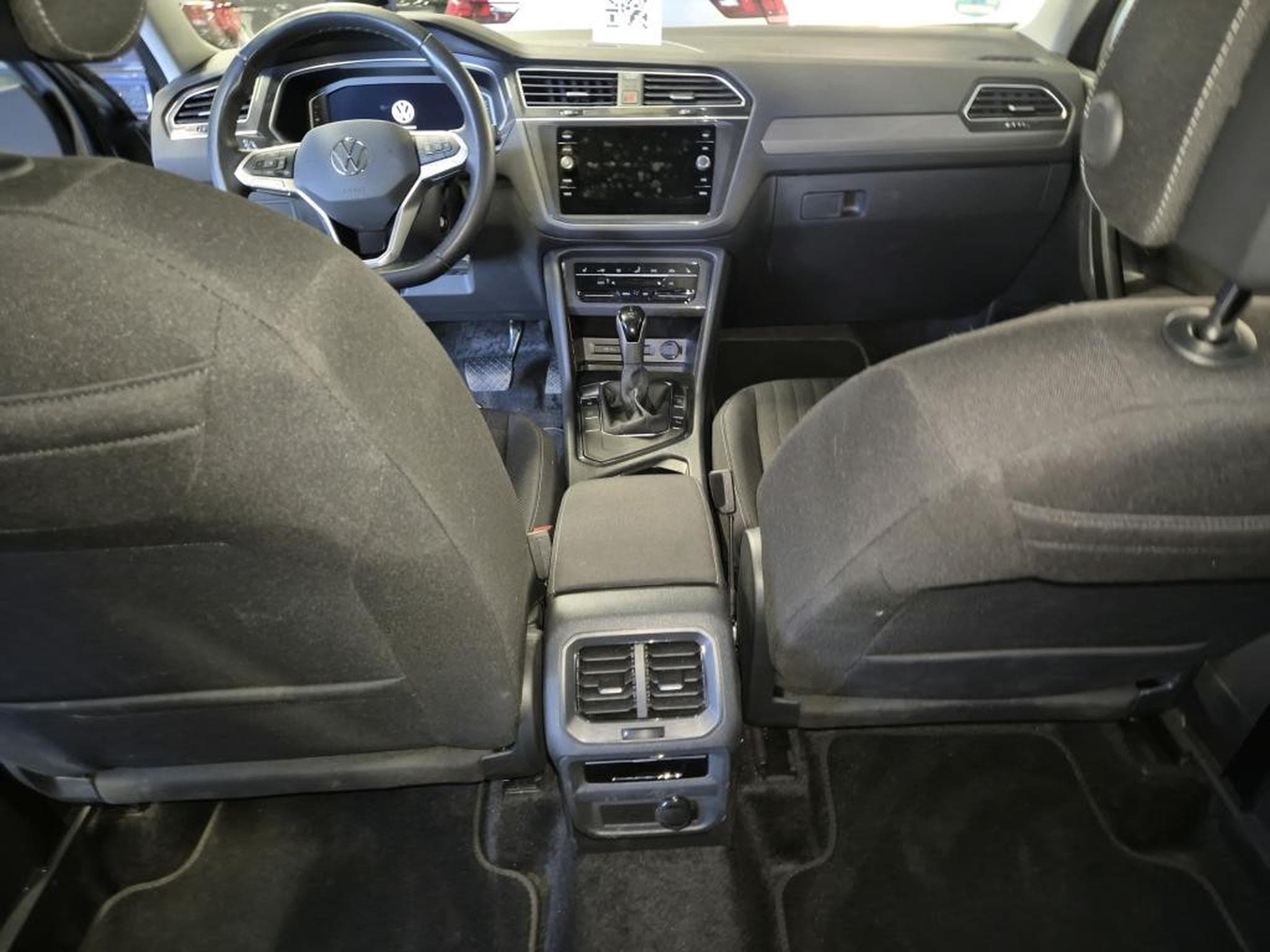 VW Tiguan Life 1.5 TSI 150 CV DSG7 *7 PLACES *ATTELAGE* *HAYON* (2025) - Photo 7