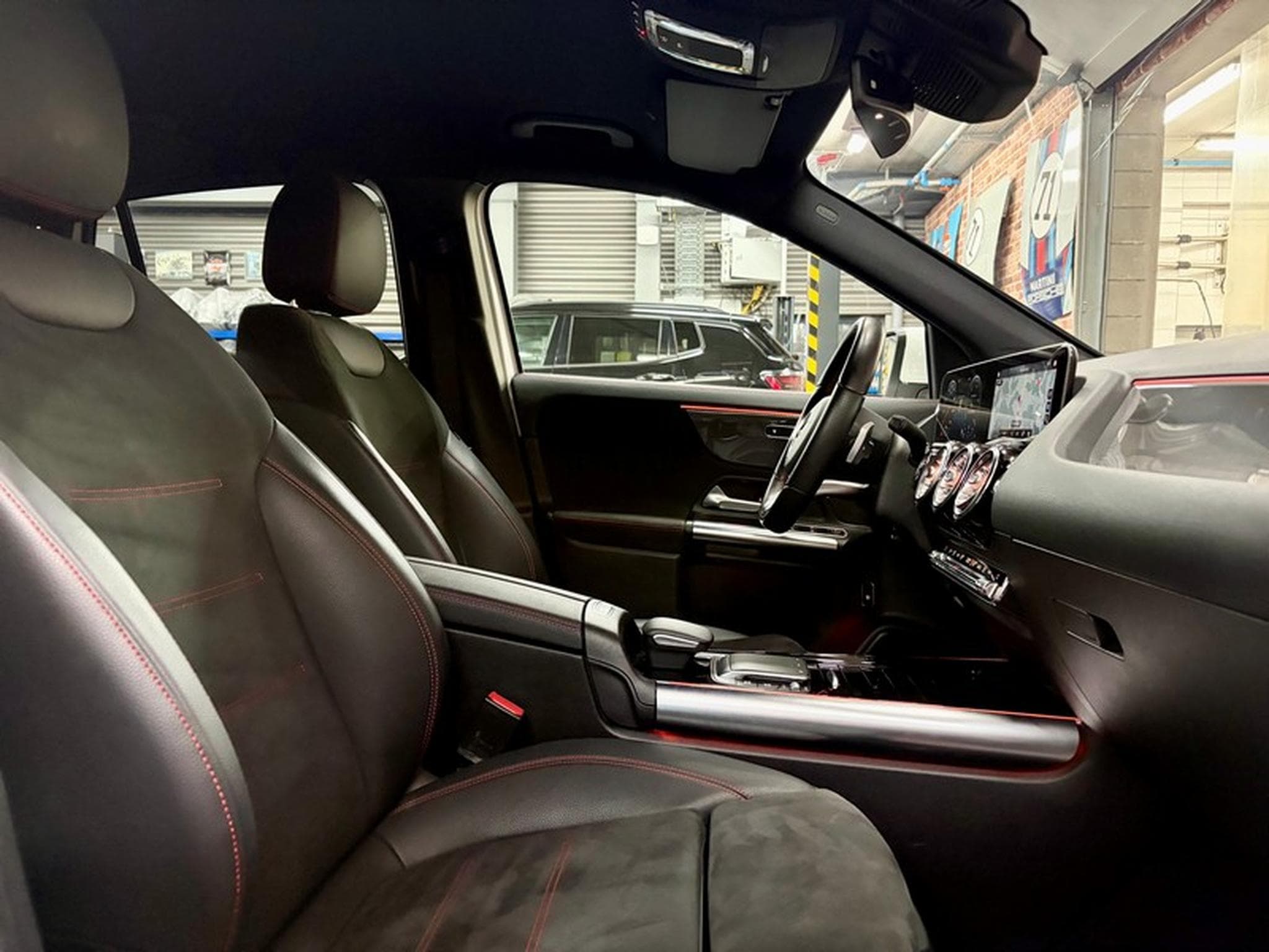 Mercedes GLA 200 GLA 200d 2.0 150cv Auto AMG-LINE (2021) - Photo 8