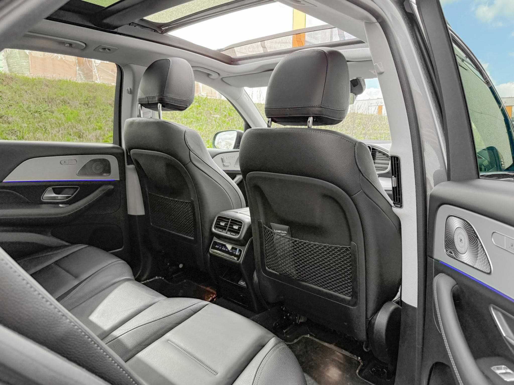 Mercedes GLE 400 D AMG/ 4Matic /AMG/PANORAMA/ BURMESTER/360/ (2023) - Photo 12