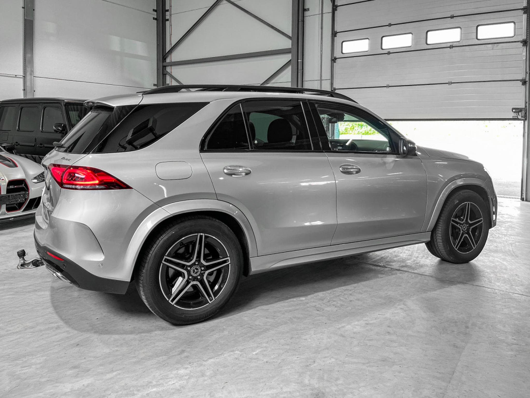 Mercedes GLE 400 D AMG/ 4Matic /AMG/PANORAMA/ BURMESTER/360/ (2023) - Photo 19