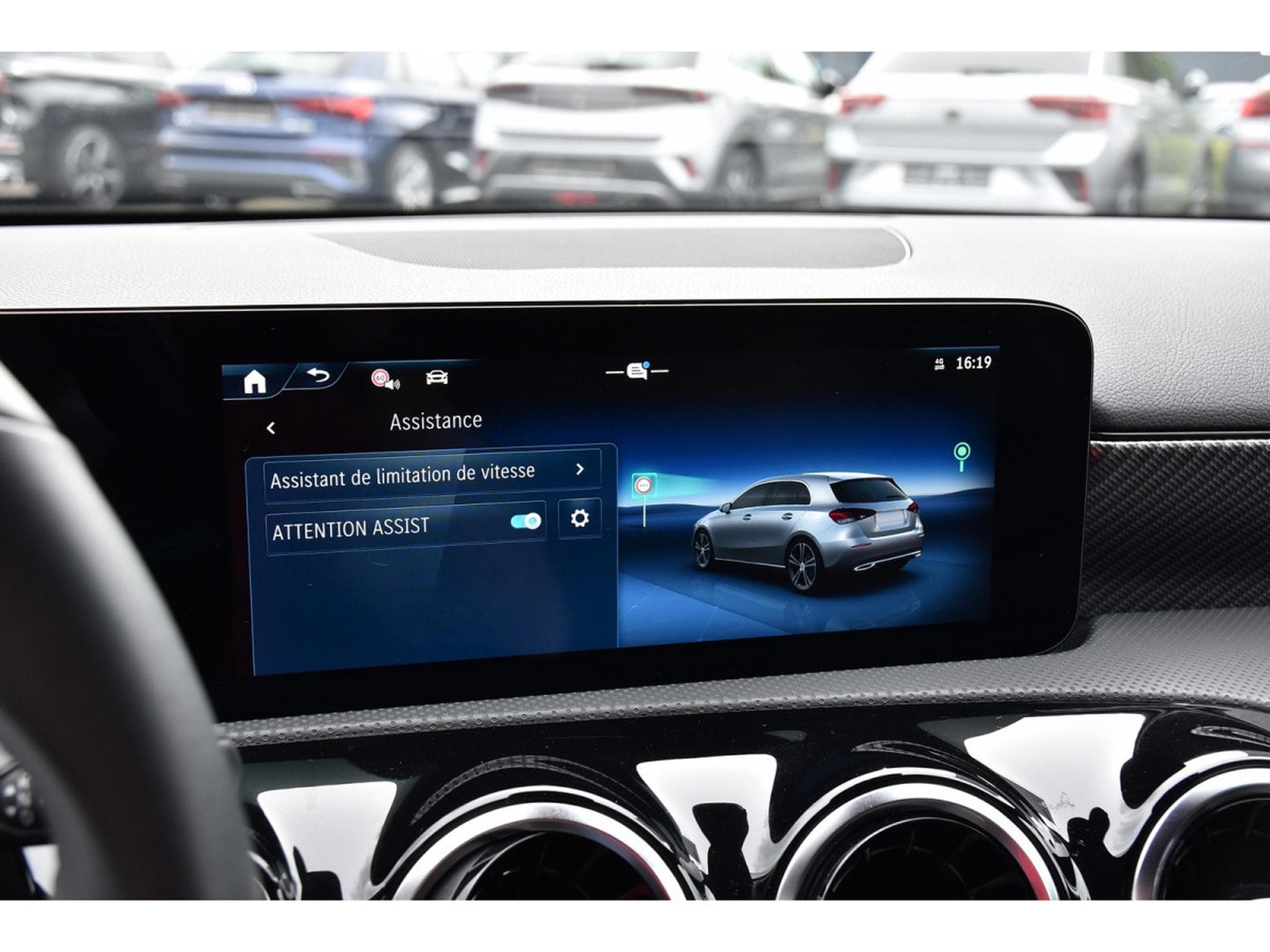 Mercedes A 180 Progressive 7G-DCT CUIR GPS LANE CAM 1° MAIN (2025) - Foto 14