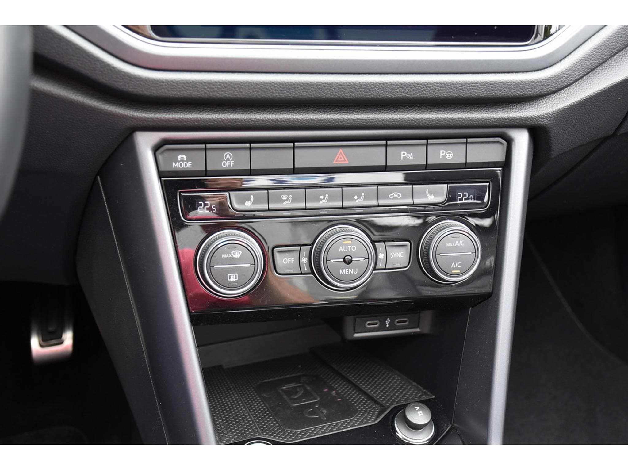 VW T-Roc Cabrio 1.5 TSI R-Line DSG CUIR ACC GPS BEATS CAM PARK 1°MAIN (2021) - Foto 20