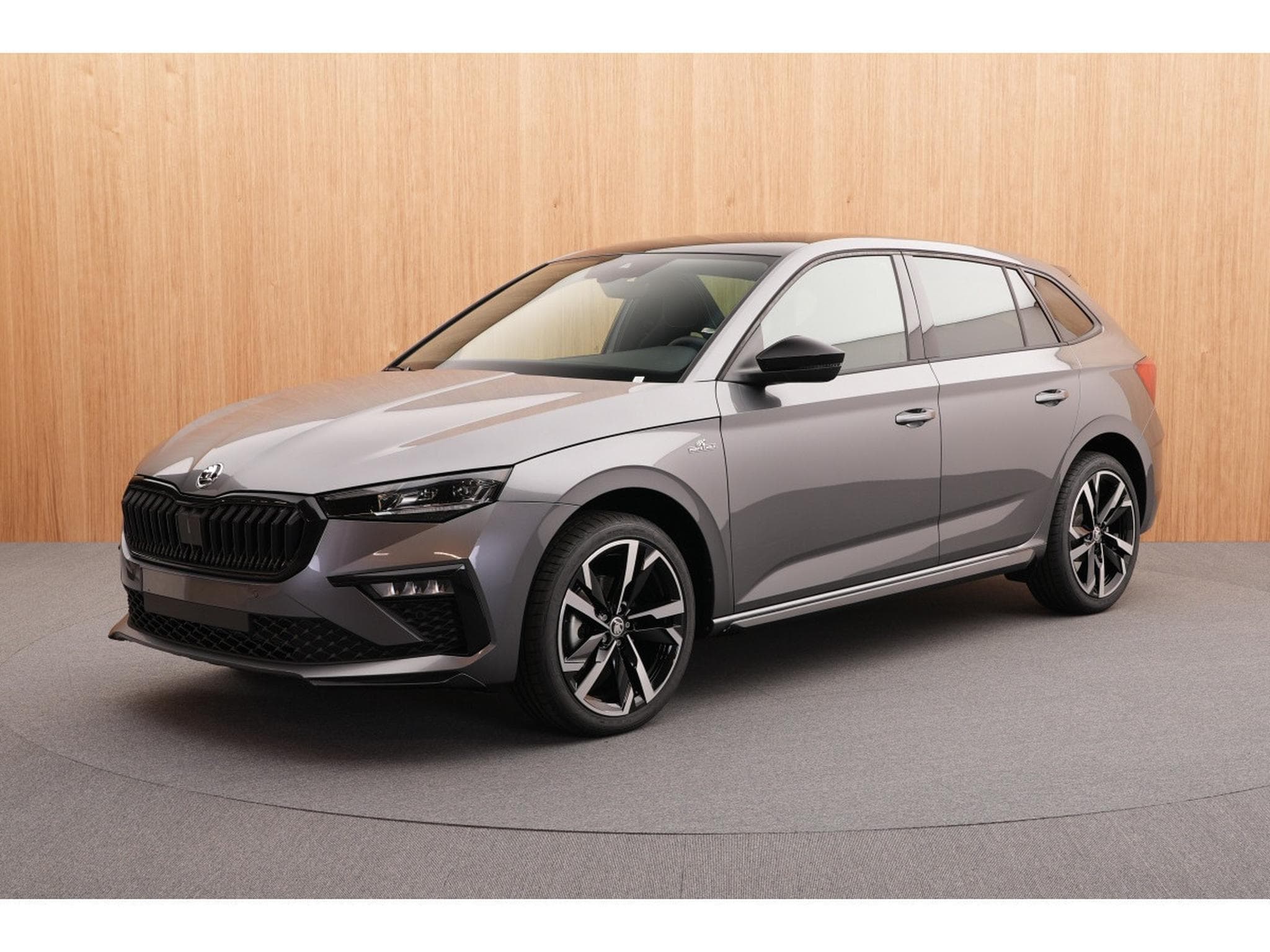 Skoda Scala Monte Carlo 1.5 TSI DSG 110 kW-150 CV DSG7 - Attelage - Gara (2025) - Photo 3