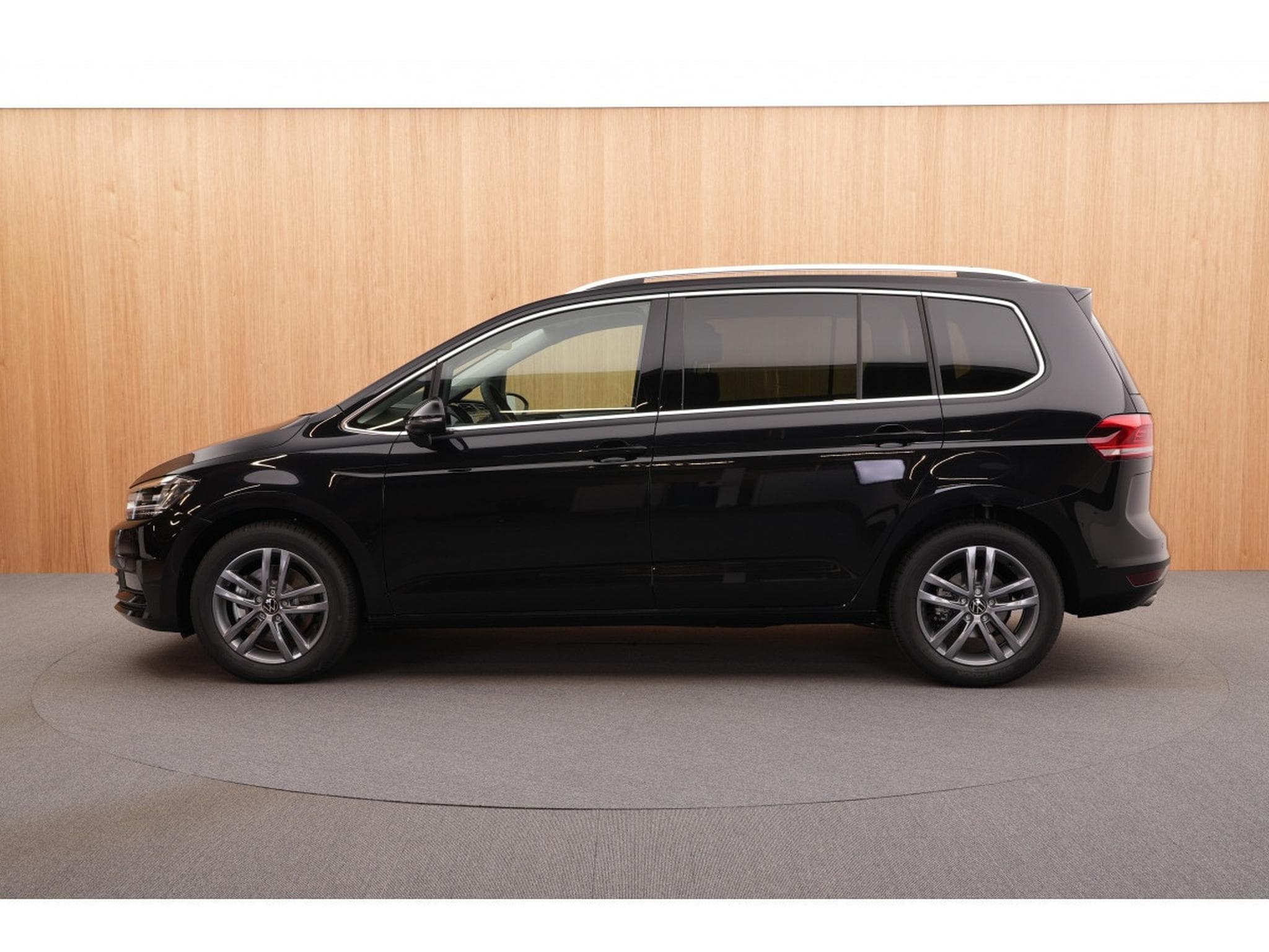 VW Touran Comfortline  2.0 TDI DSG7 110 kW-150CV - Garantie 4 ans/80 0 (2026) - Photo 2
