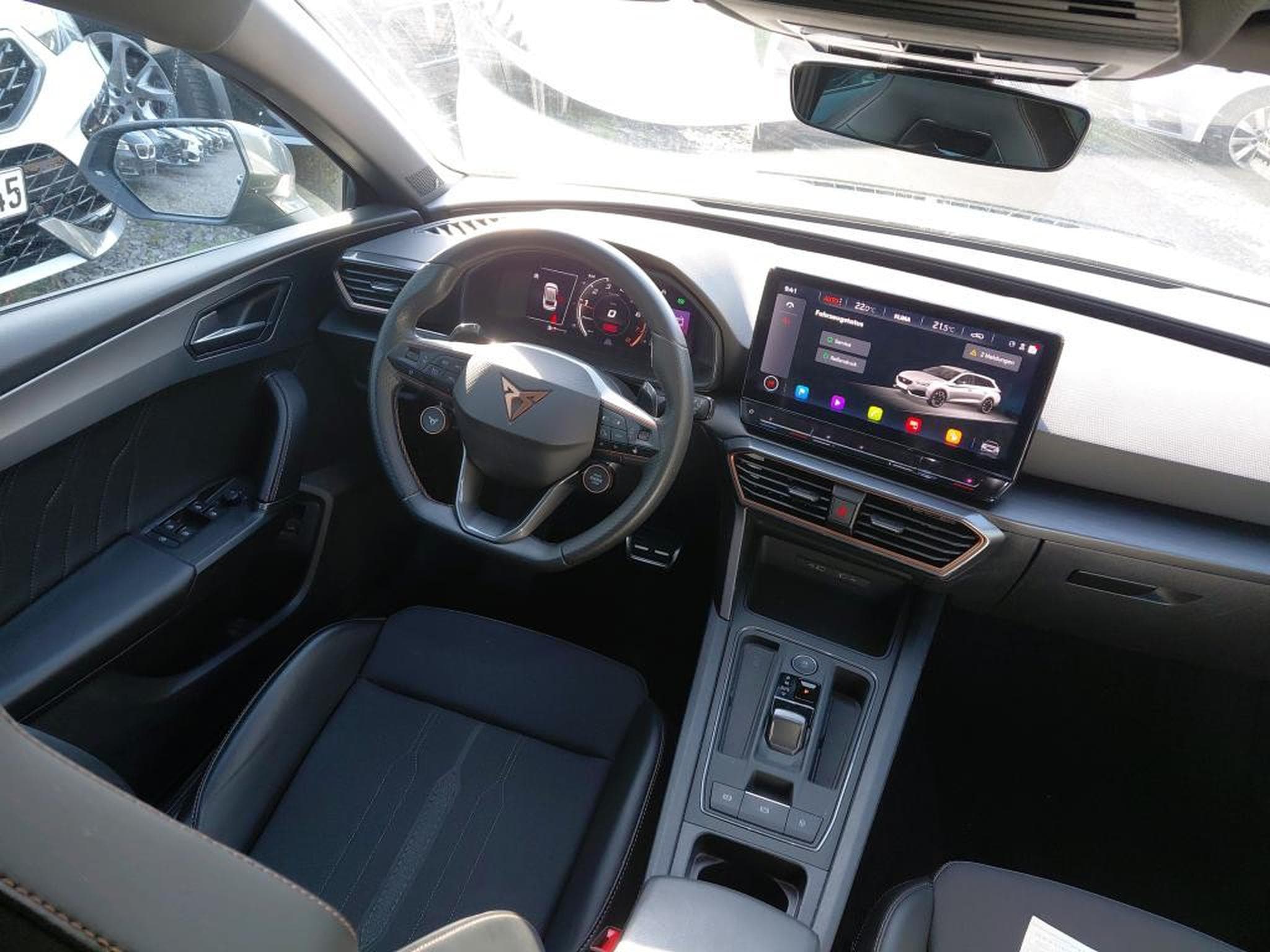 Cupra Leon ST VZ 2.0 TSI 300CV *PANO* *VSS* CAM* *BEATS* (2024) - Photo 6