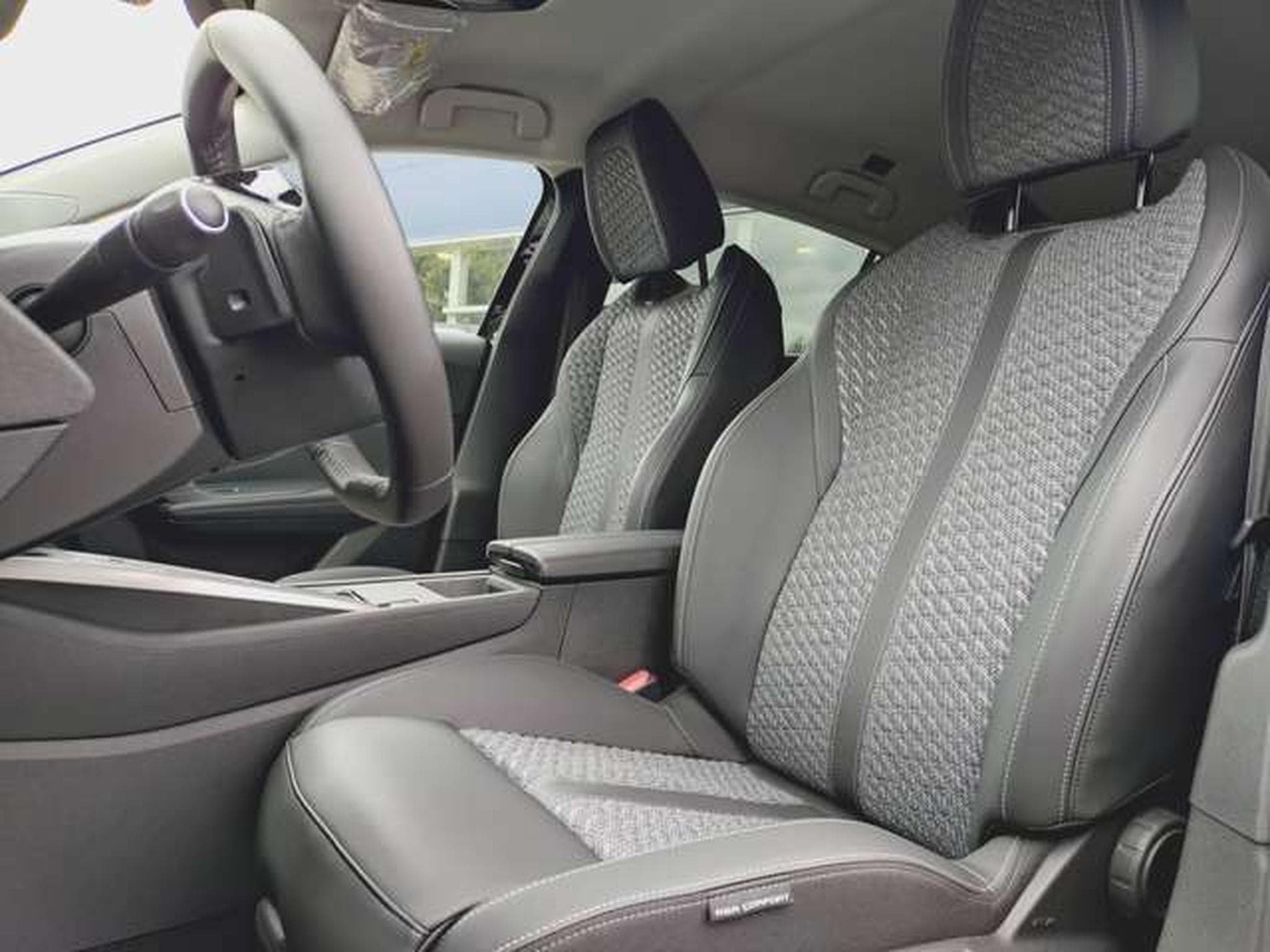 Peugeot 308 Allure (2026) - Photo 4
