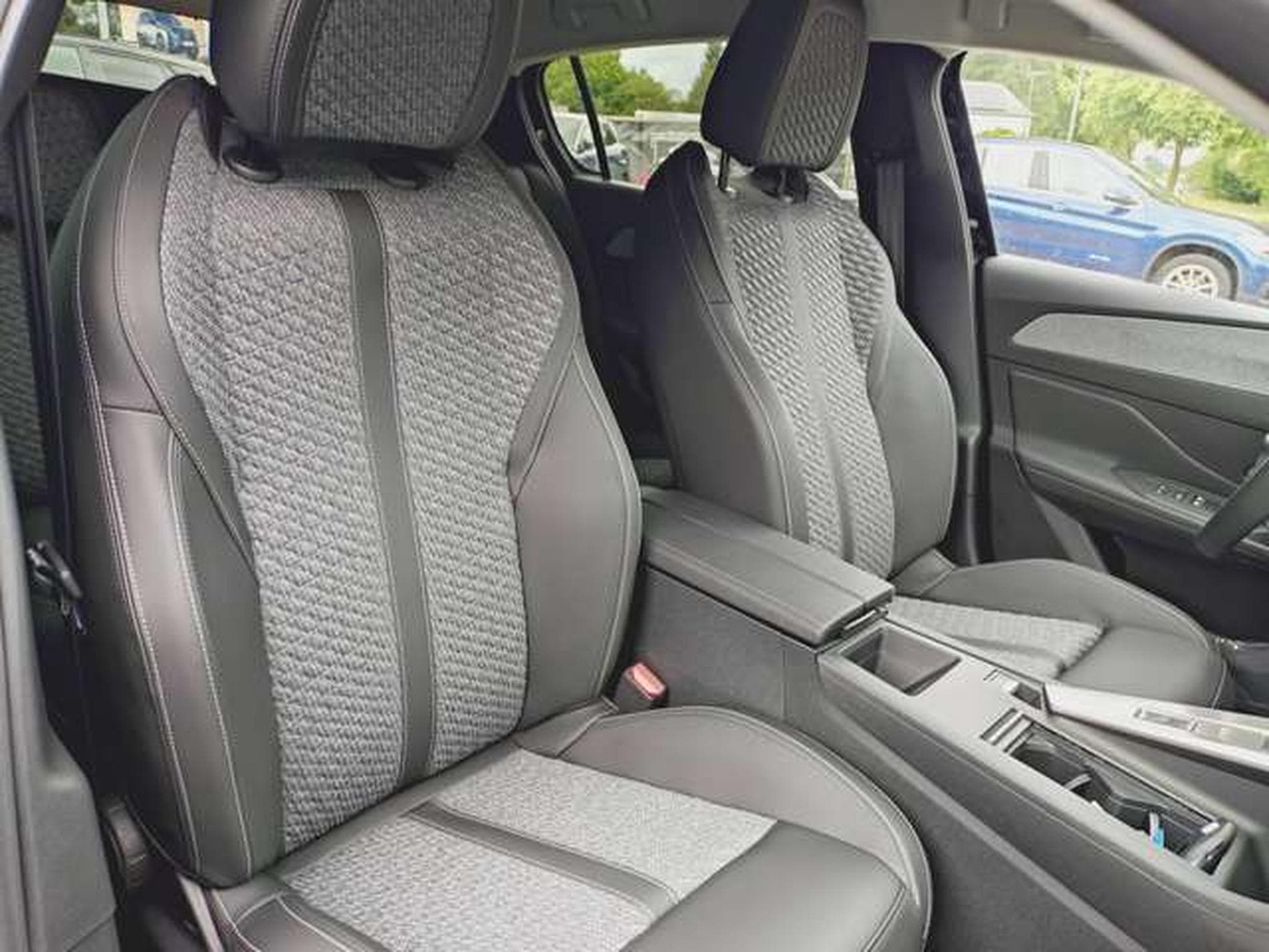 Peugeot 308 Allure (2026) - Photo 5