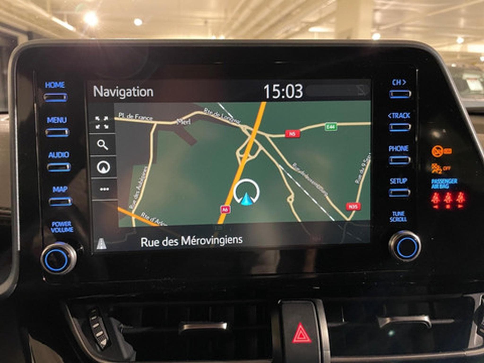 Toyota C-HR 2.0 VVT i-Hybrid C-Lub Bi-Tone E-CVT (2022) - Photo 3