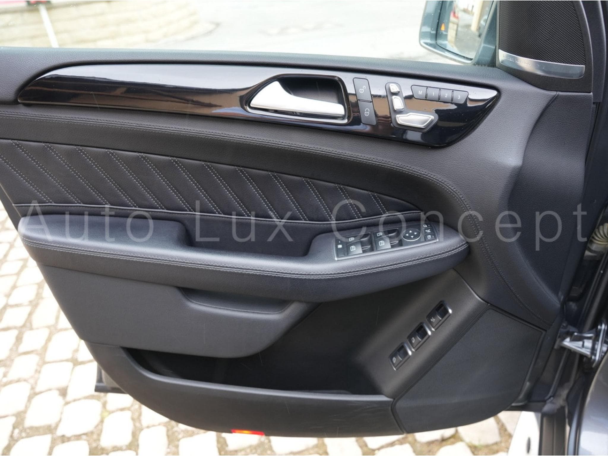 Mercedes GLS 350 d 4MATIC AMG Line (2018) - Foto 13