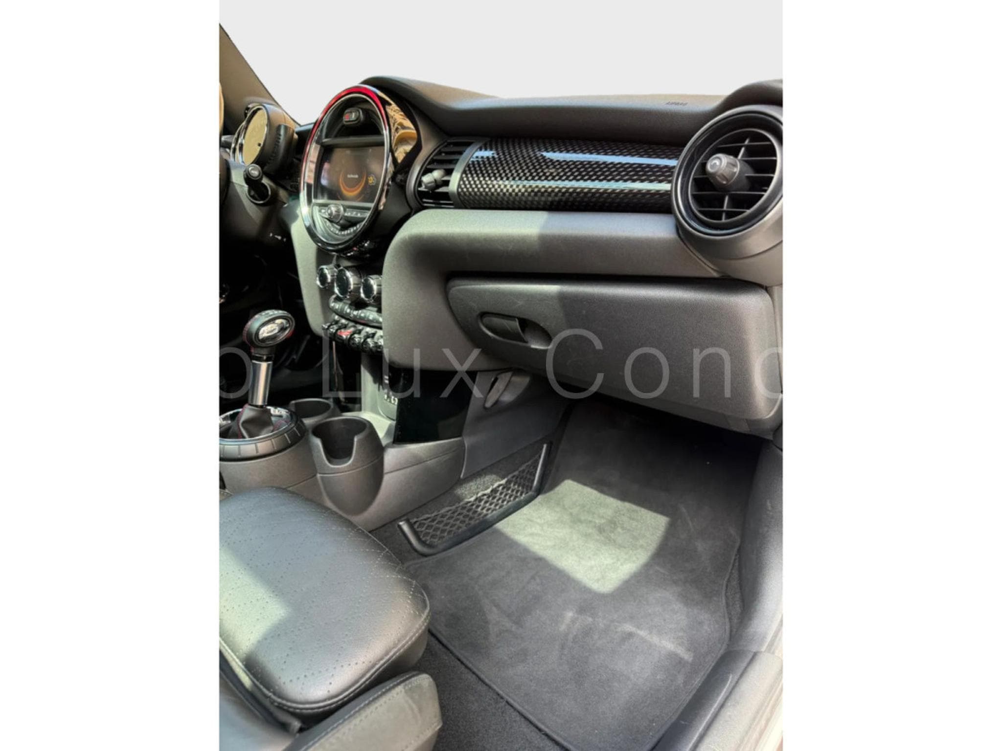 Mini Cooper S 5 portes (2016) - Photo 8
