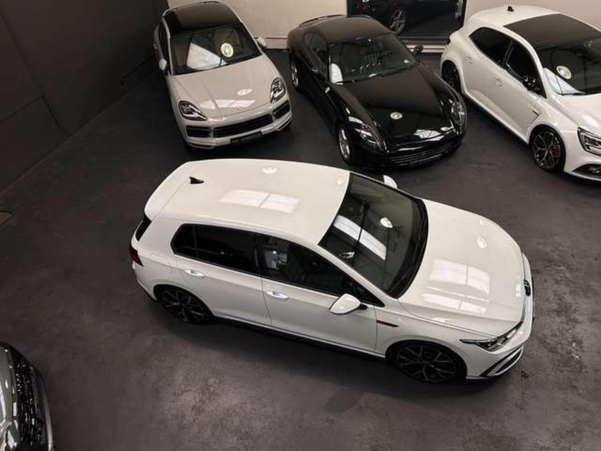 VW Golf 2.0 TDI 200 GTD DSG (2023) - Photo 2