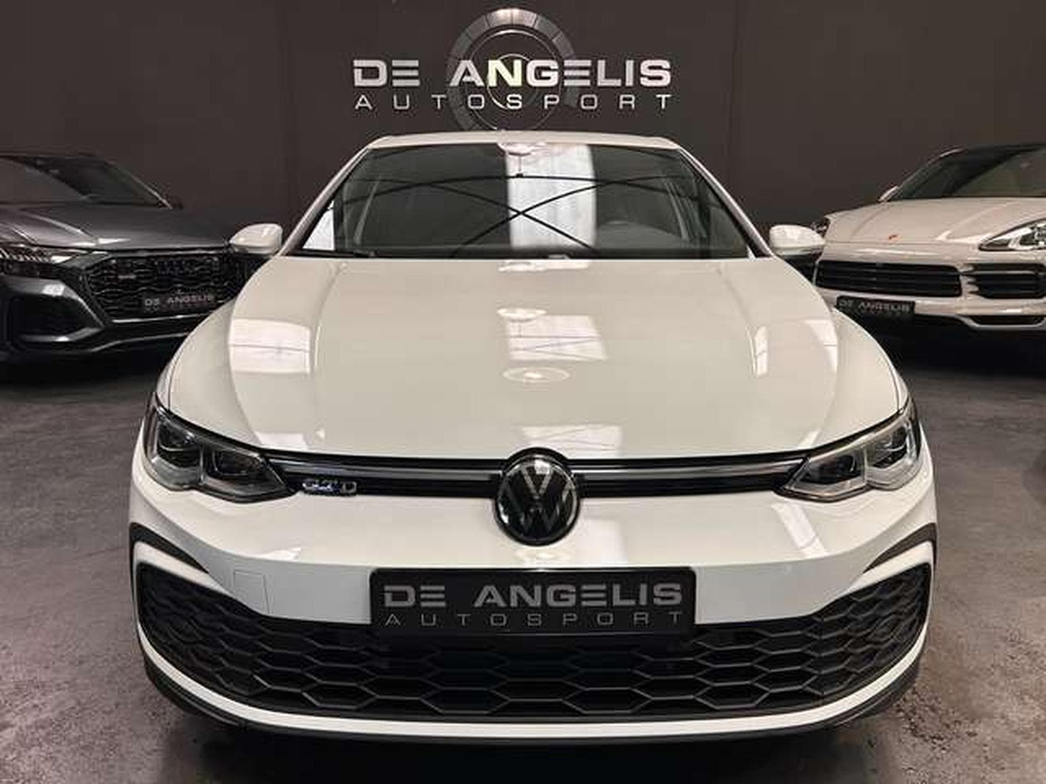 VW Golf 2.0 TDI 200 GTD DSG (2023) - Photo 4