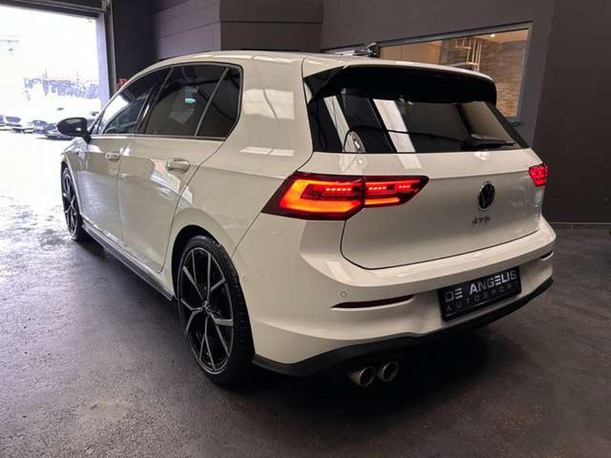 VW Golf 2.0 TDI 200 GTD DSG (2023) - Photo 6