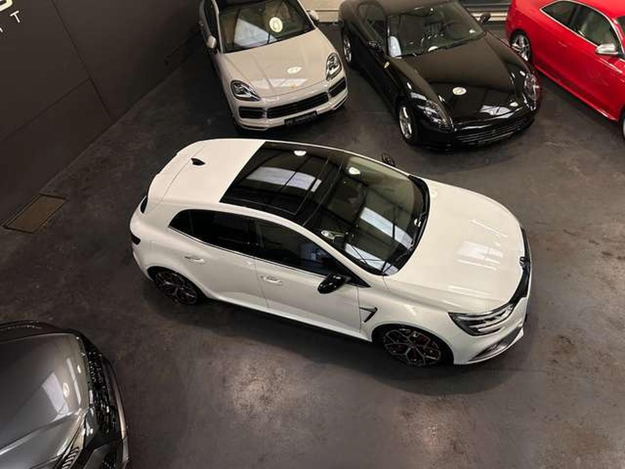 Renault Megane 1.8 TCE 300 RS TROPHY (2022) - Photo 2