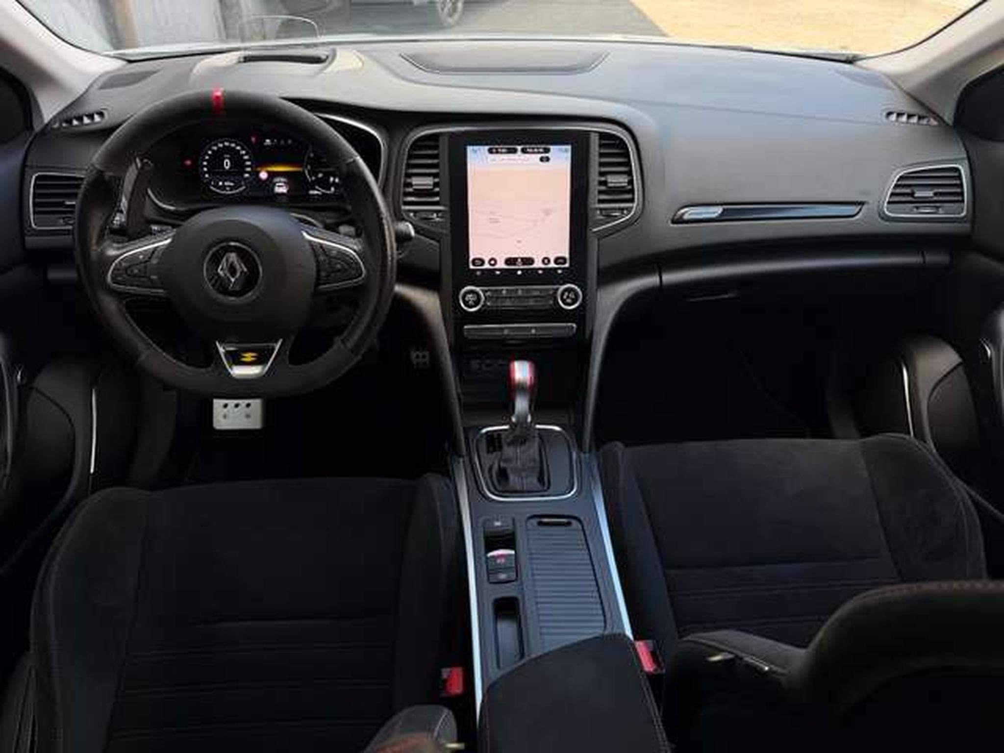 Renault Megane 1.8 TCE 300 RS TROPHY (2022) - Photo 3