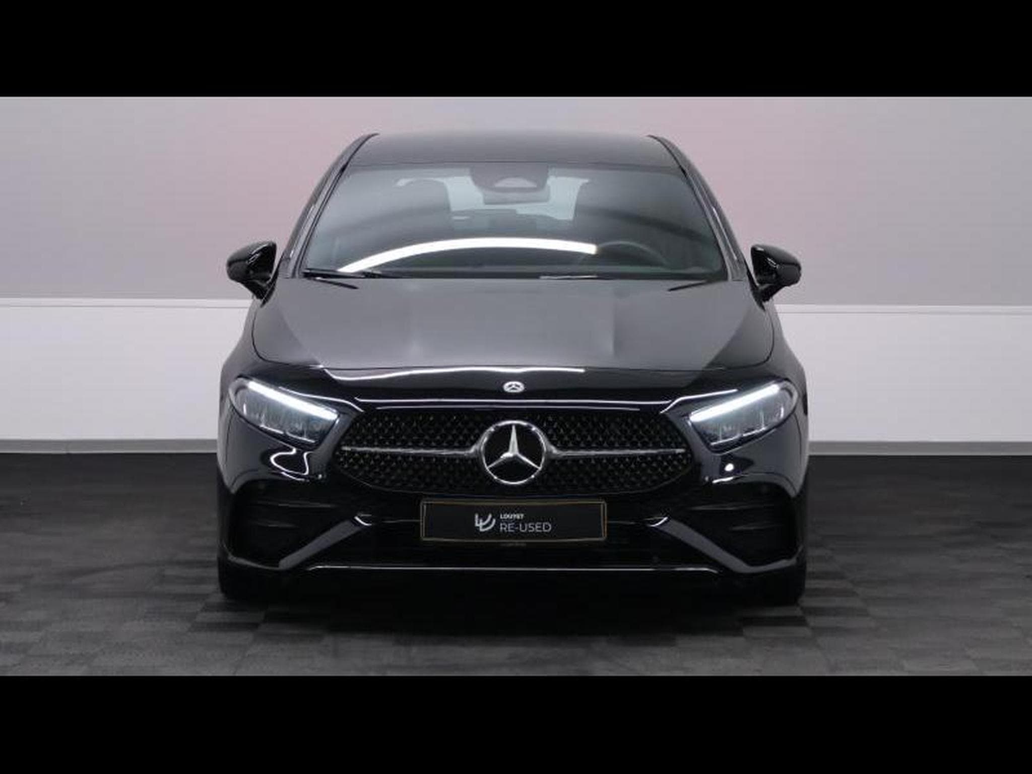 Mercedes A 180 d AMG Line 8g-DCT (2024) - Foto 2
