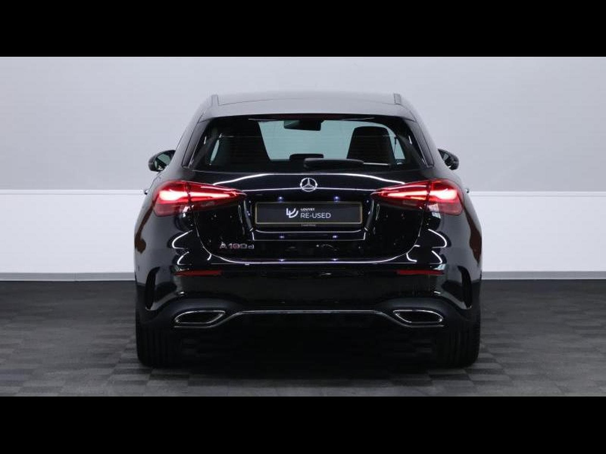 Mercedes A 180 d AMG Line 8g-DCT (2024) - Foto 7
