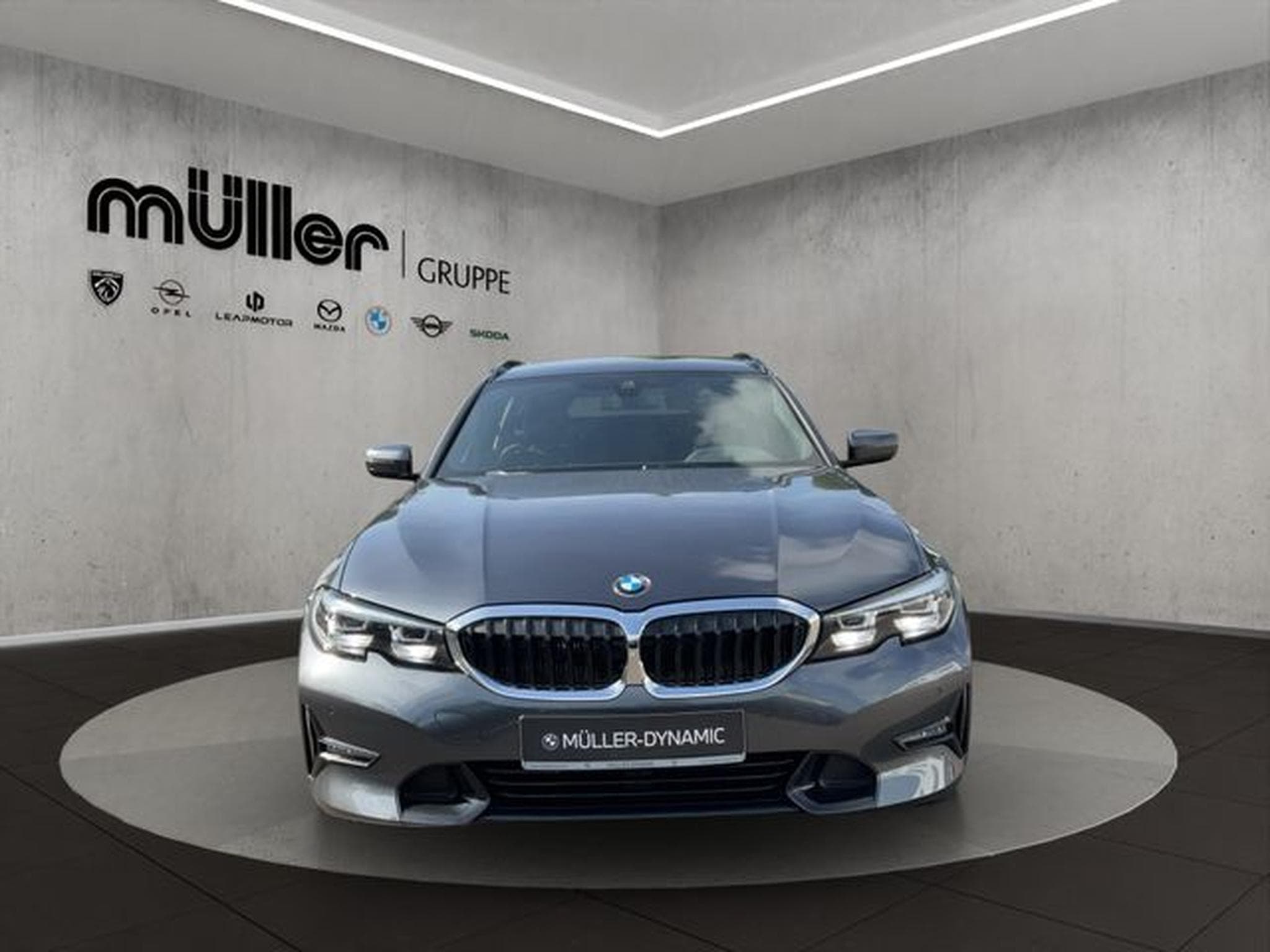 BMW 330 330i xDrive TOURING SPORT LINE AHK HIFI RÜCKFAHR (2022) - Photo 2