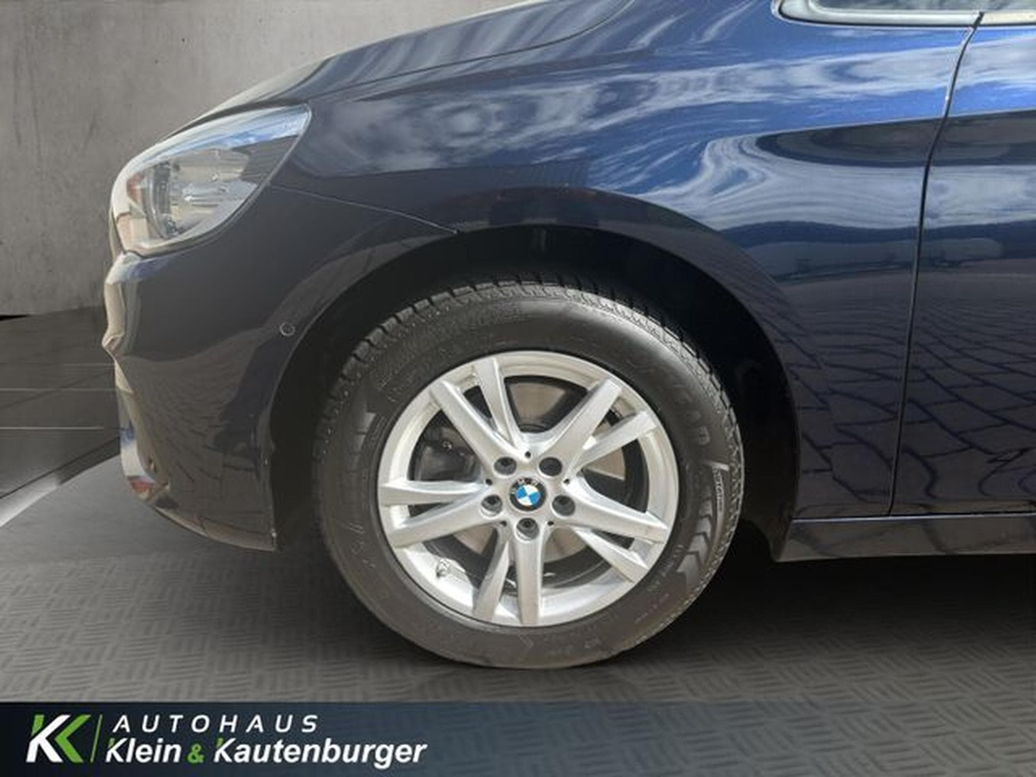 BMW 220 2er - 220i Active Tourer+LED+NAVI+LEDER+KAMERA (2017) - Photo 9