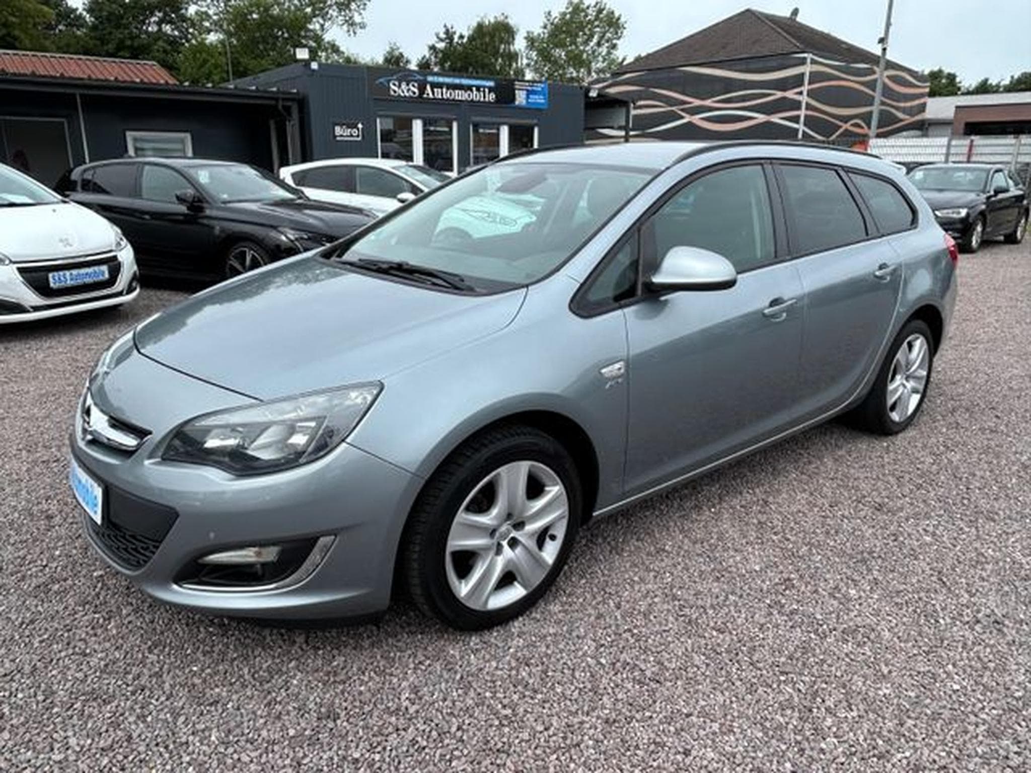 Opel Astra Astra J Sports Tourer 1.4 T Active *Navi*SHZ*Eu5 (2013) - Foto 1
