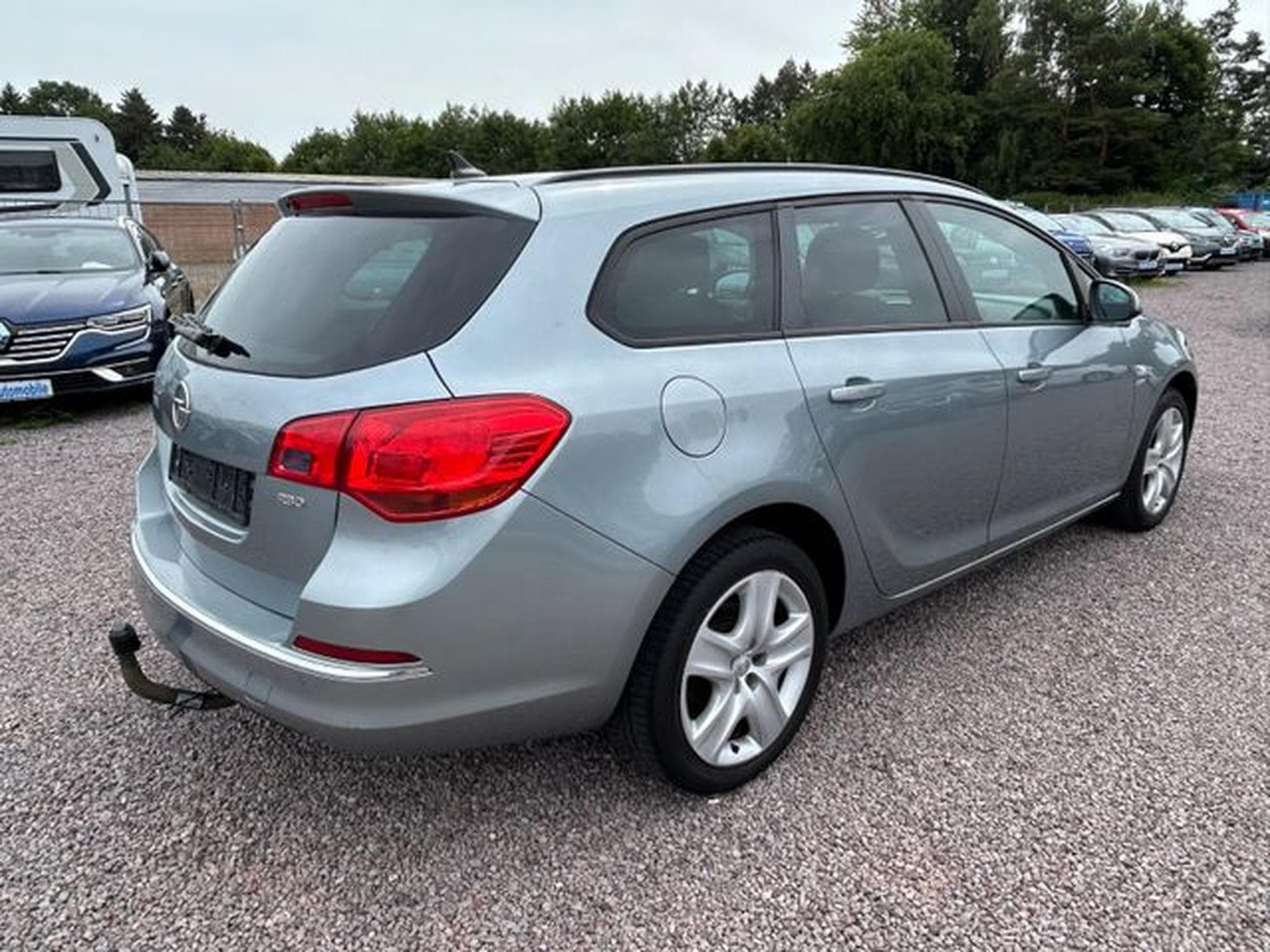 Opel Astra Astra J Sports Tourer 1.4 T Active *Navi*SHZ*Eu5 (2013) - Foto 4