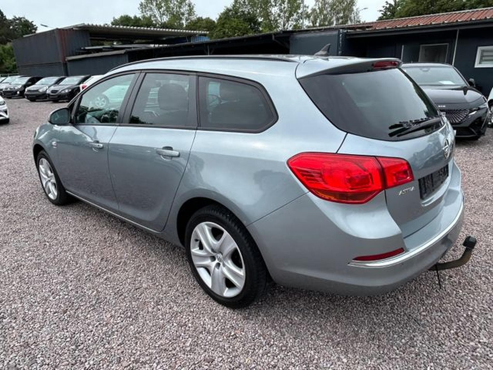 Opel Astra Astra J Sports Tourer 1.4 T Active *Navi*SHZ*Eu5 (2013) - Foto 6