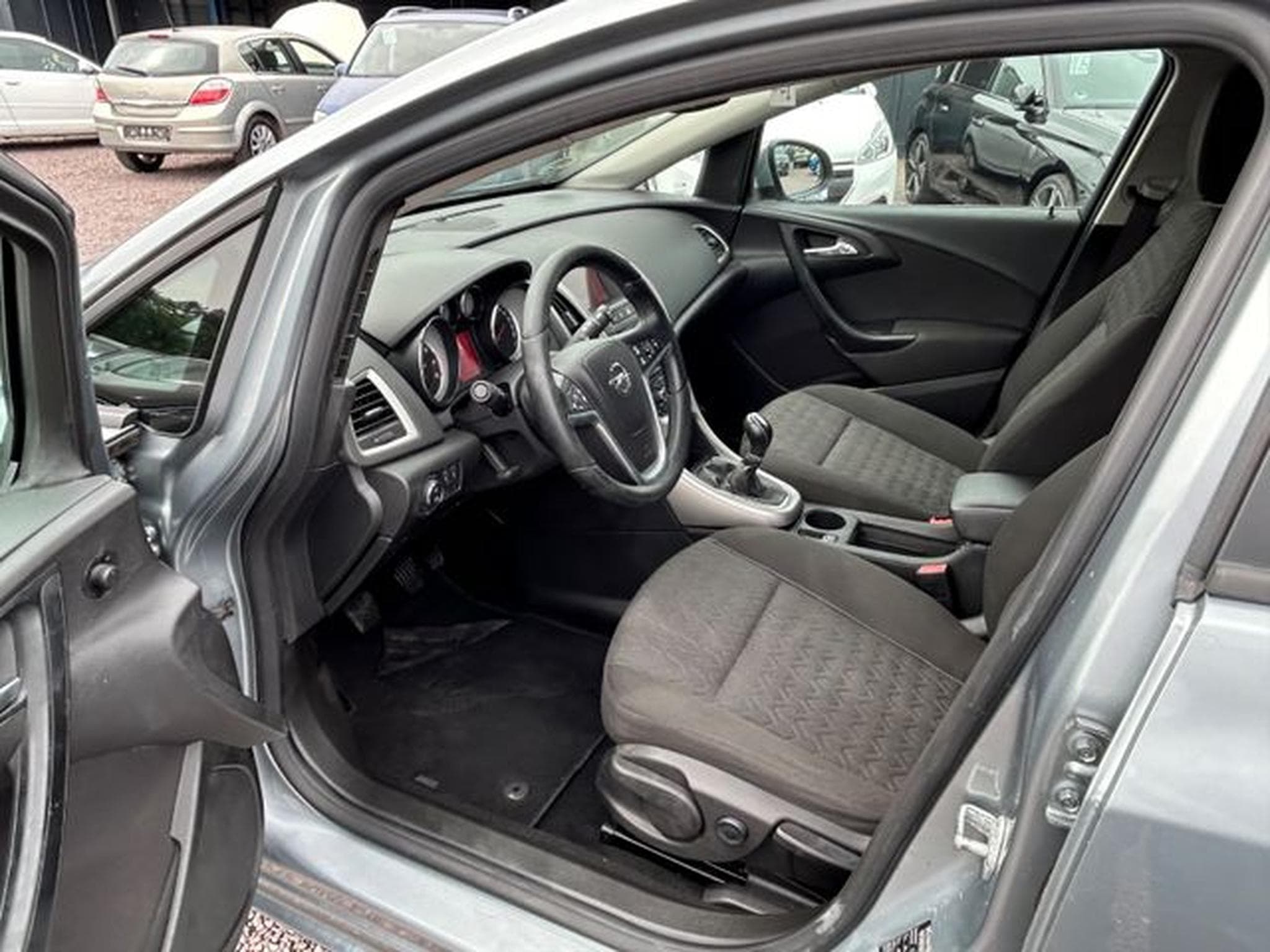 Opel Astra Astra J Sports Tourer 1.4 T Active *Navi*SHZ*Eu5 (2013) - Foto 7