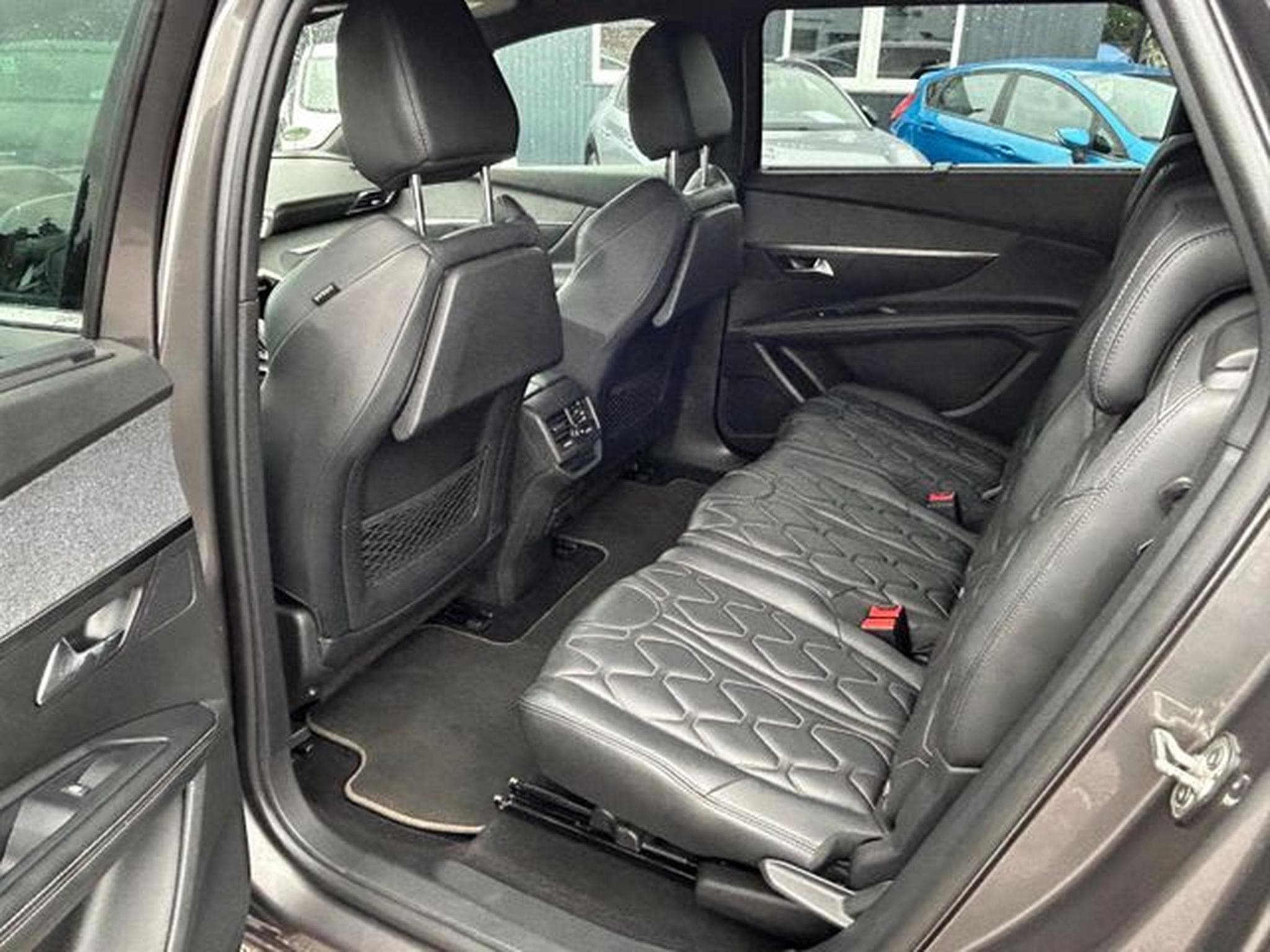 Peugeot 5008 5008 Allure *GT-Line*Navi*Kamera*LED*Euro6* (2019) - Foto 8