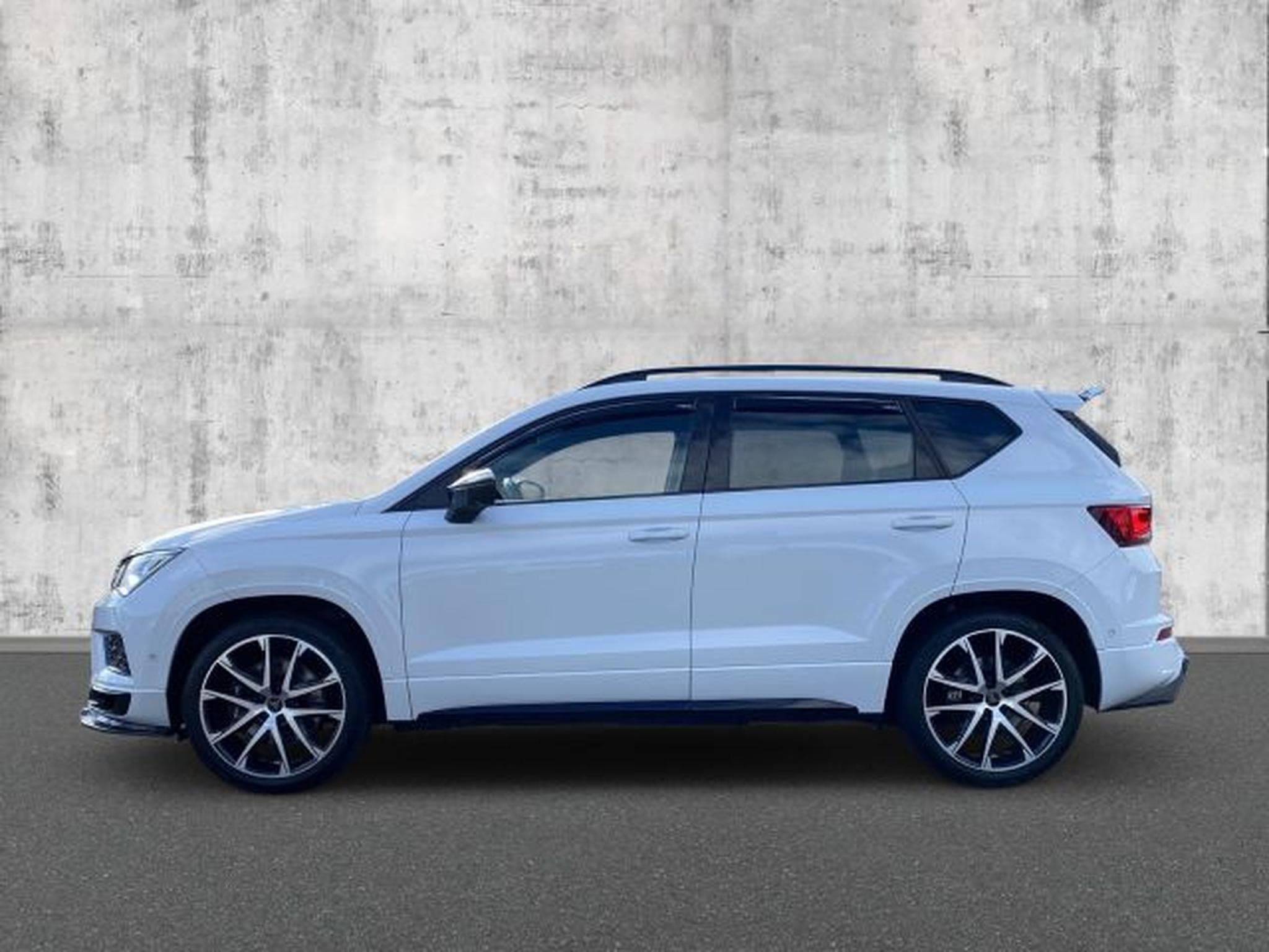 Cupra Ateca Ateca 2.0 TSI DSG 4Drive NAV LED AHK Beats PANO (2020) - Foto 2