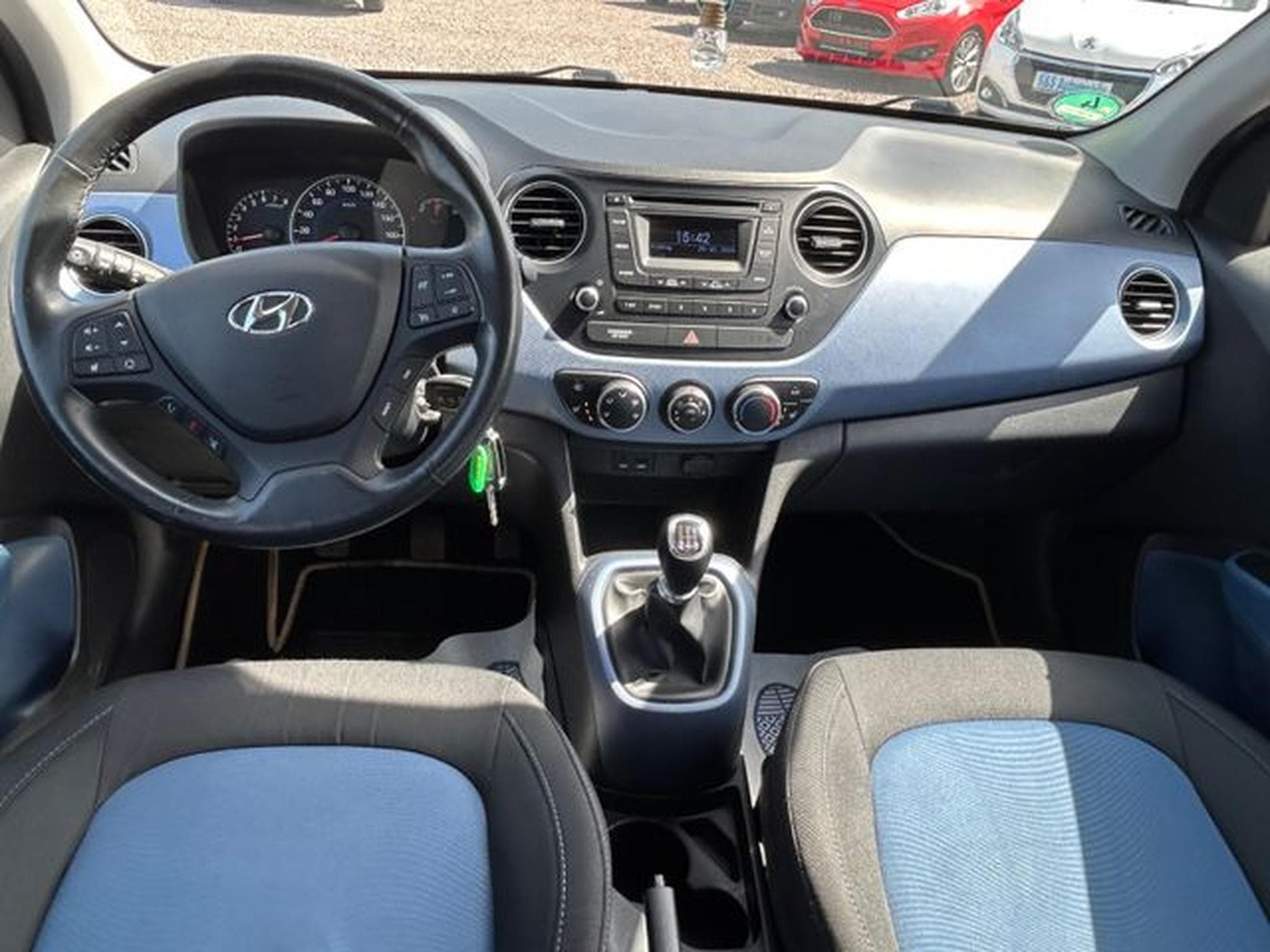 Hyundai i10 i10 YES! *LED*SHZ*Bluetooth*MFL*Tempomat*Euro6* (2015) - Foto 10