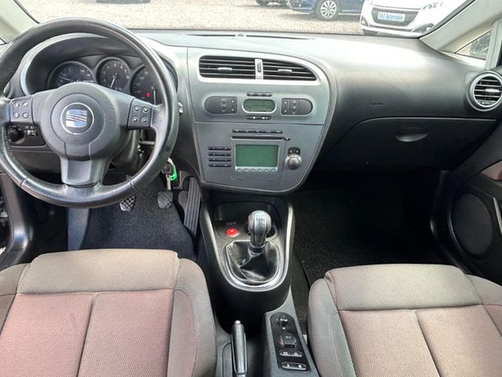 Seat Leon Leon Style 2.0 Sport * TÜV Neu*Zahnriemen Neu* (2005) - Foto 10