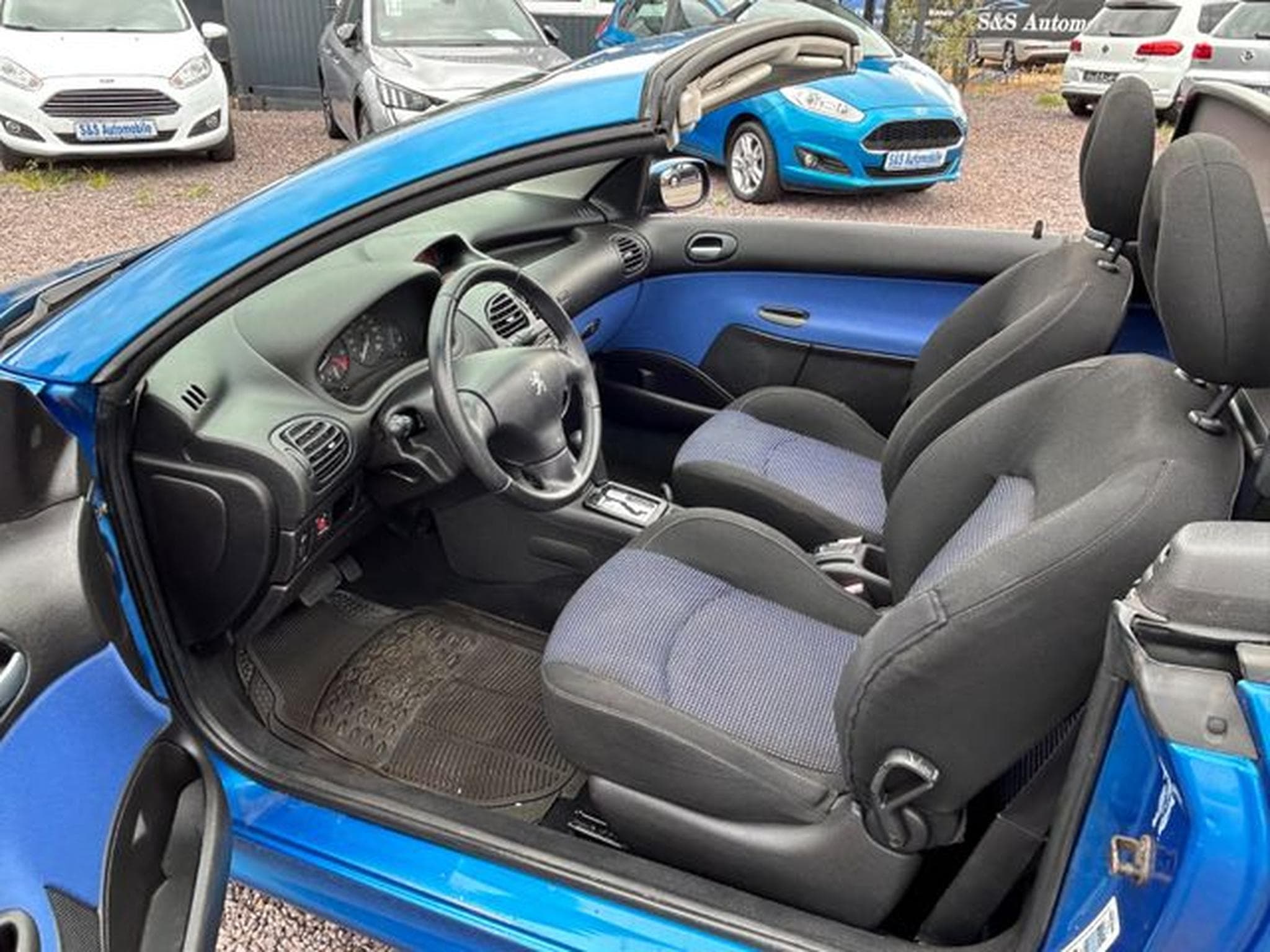 Peugeot 206 206 CC Sport 1.6 *Automatik* (2003) - Photo 7
