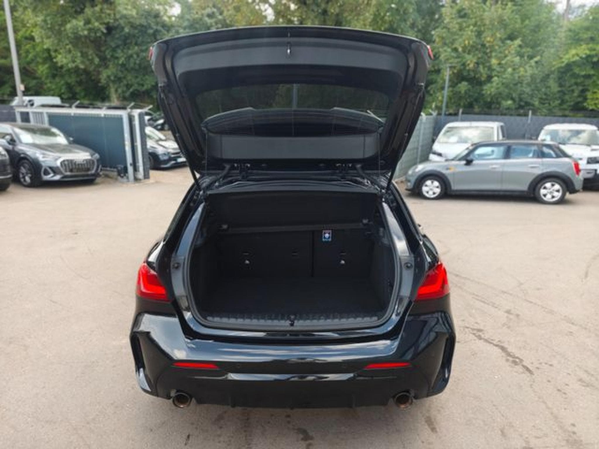 BMW 120 120I M SPORTPAKET *SHADOW*NAVI*LED*ALCANTARA*TOP (2022) - Photo 9