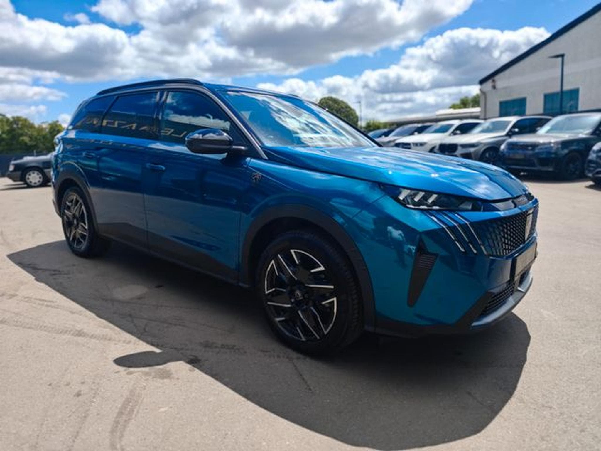 Peugeot 5008 5008 GT*APPLE CAR*NAVI*GARANTIE*7-SITZER*KAMERA* (2025) - Photo 5