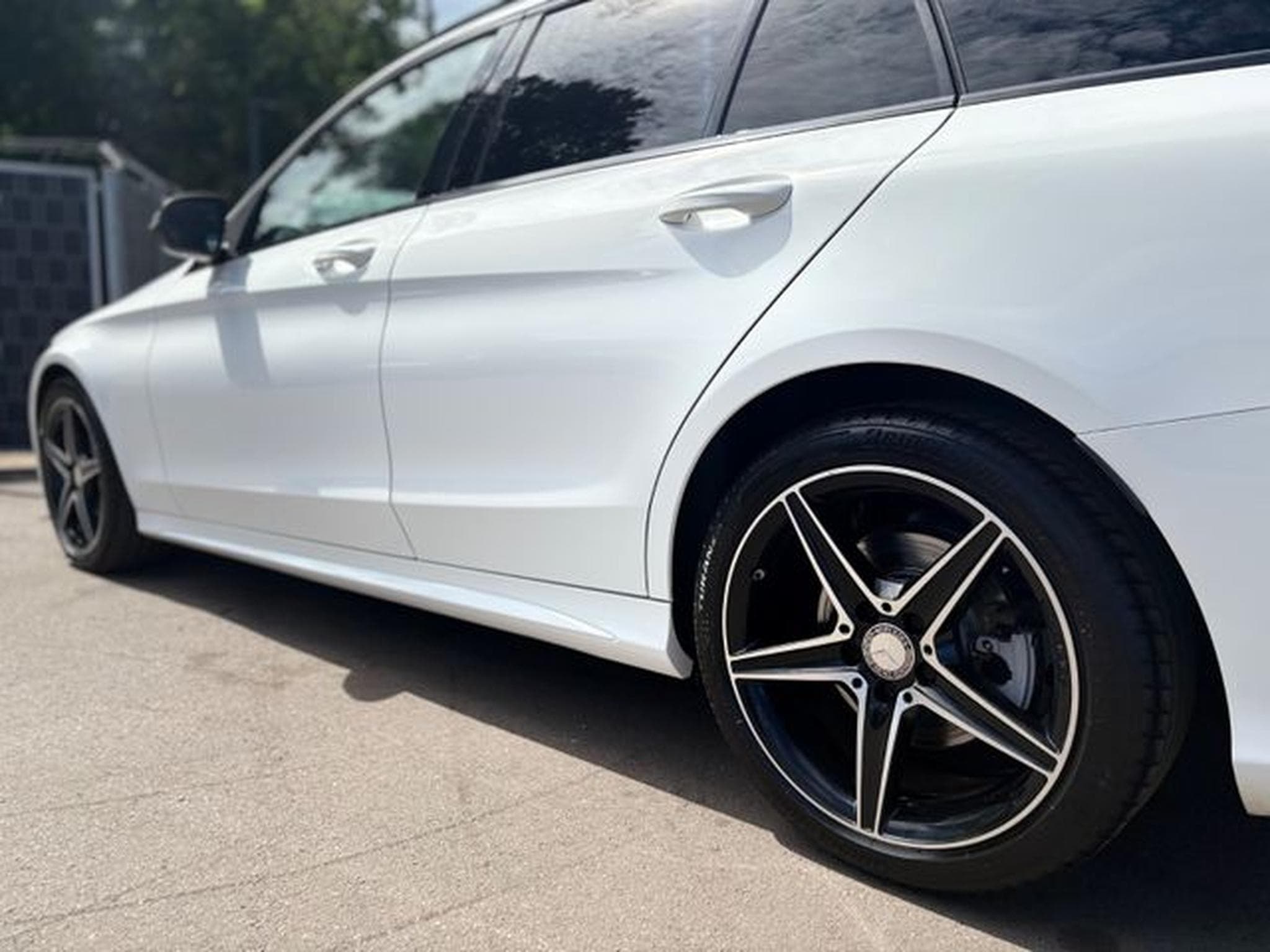Mercedes C 400 C 400 T 4MATIC AMG LINE *NIGHT PAKET*LED*KAM* (2016) - Photo 12