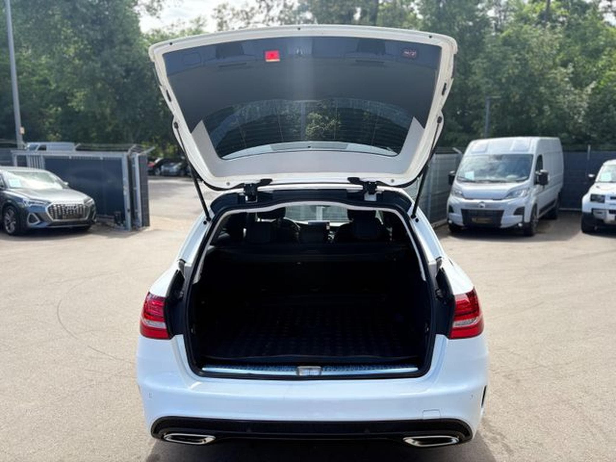 Mercedes C 400 C 400 T 4MATIC AMG LINE *NIGHT PAKET*LED*KAM* (2016) - Photo 8