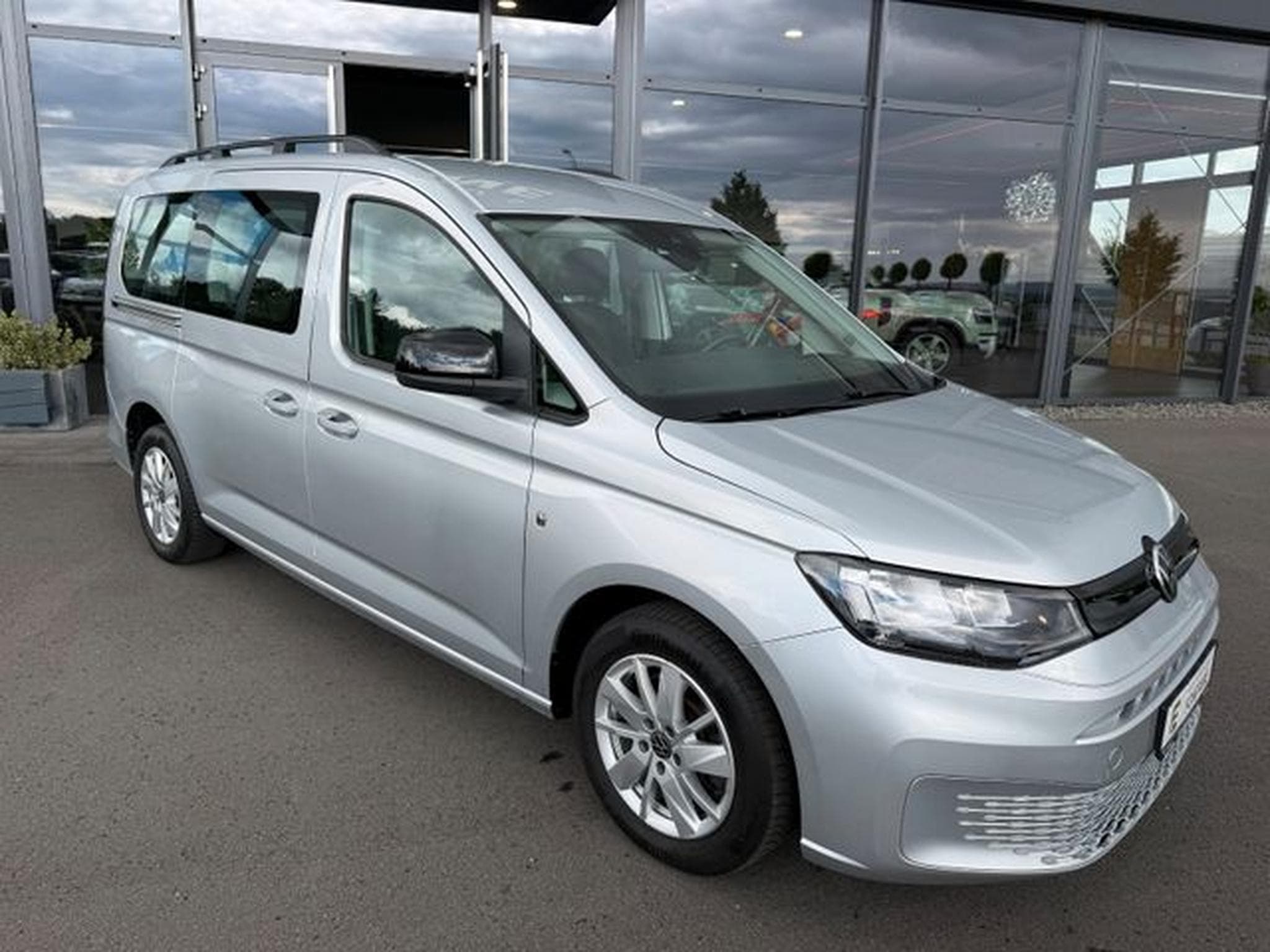 VW Caddy Caddy 2,0TDi Maxi 7-Sitze Schalter Carplay (2021) - Photo 3