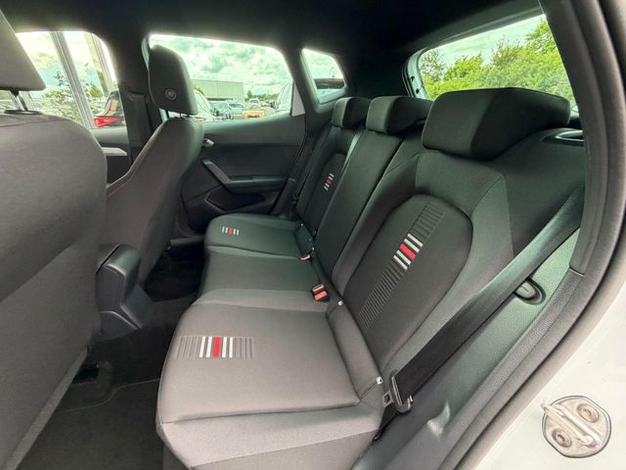 Seat Arona Arona TSi Schalter FR 18" Sitzhz Kamera LED (2020) - Photo 13