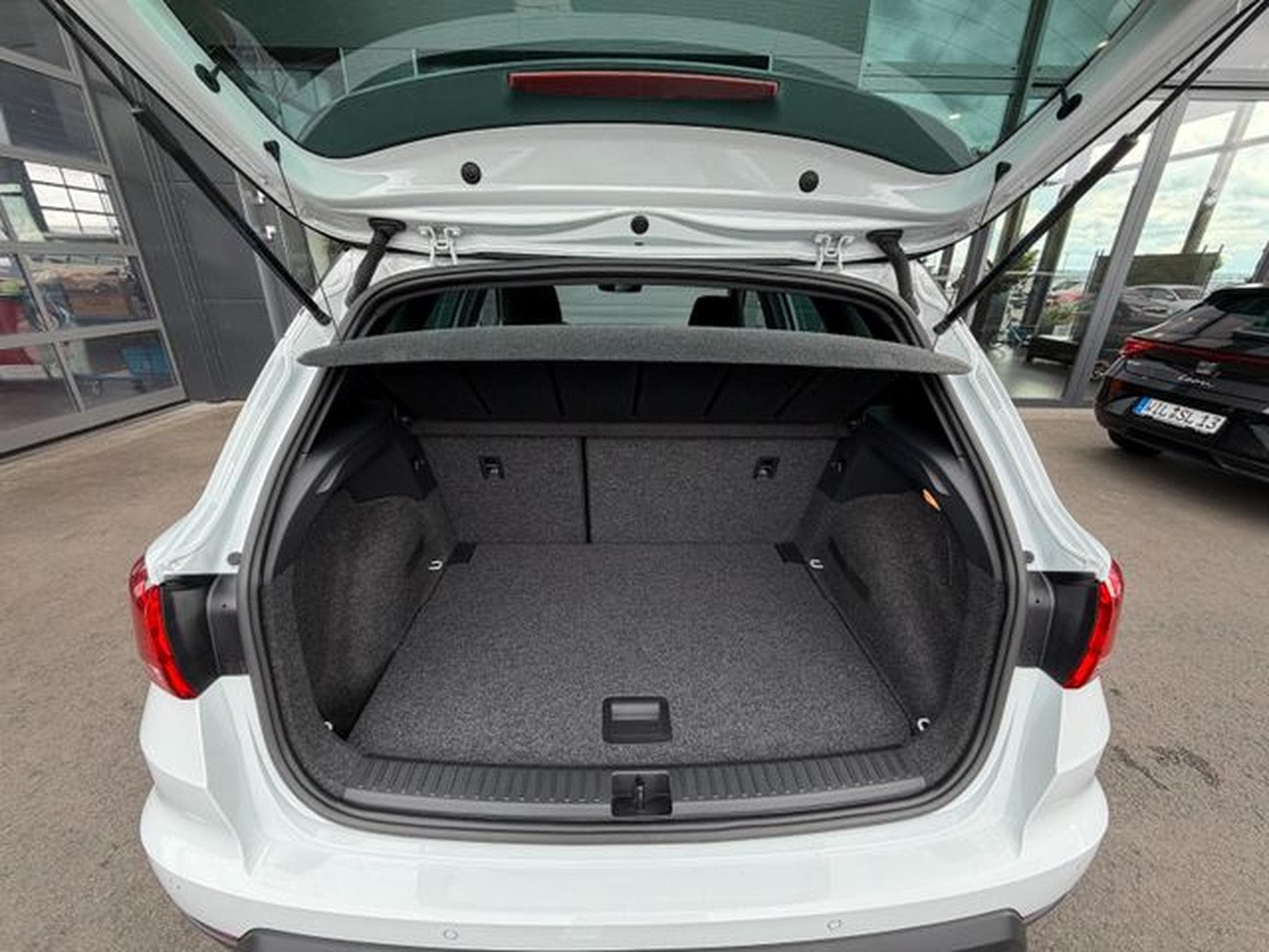 Seat Arona Arona TSi Schalter FR 18" Sitzhz Kamera LED (2020) - Photo 14