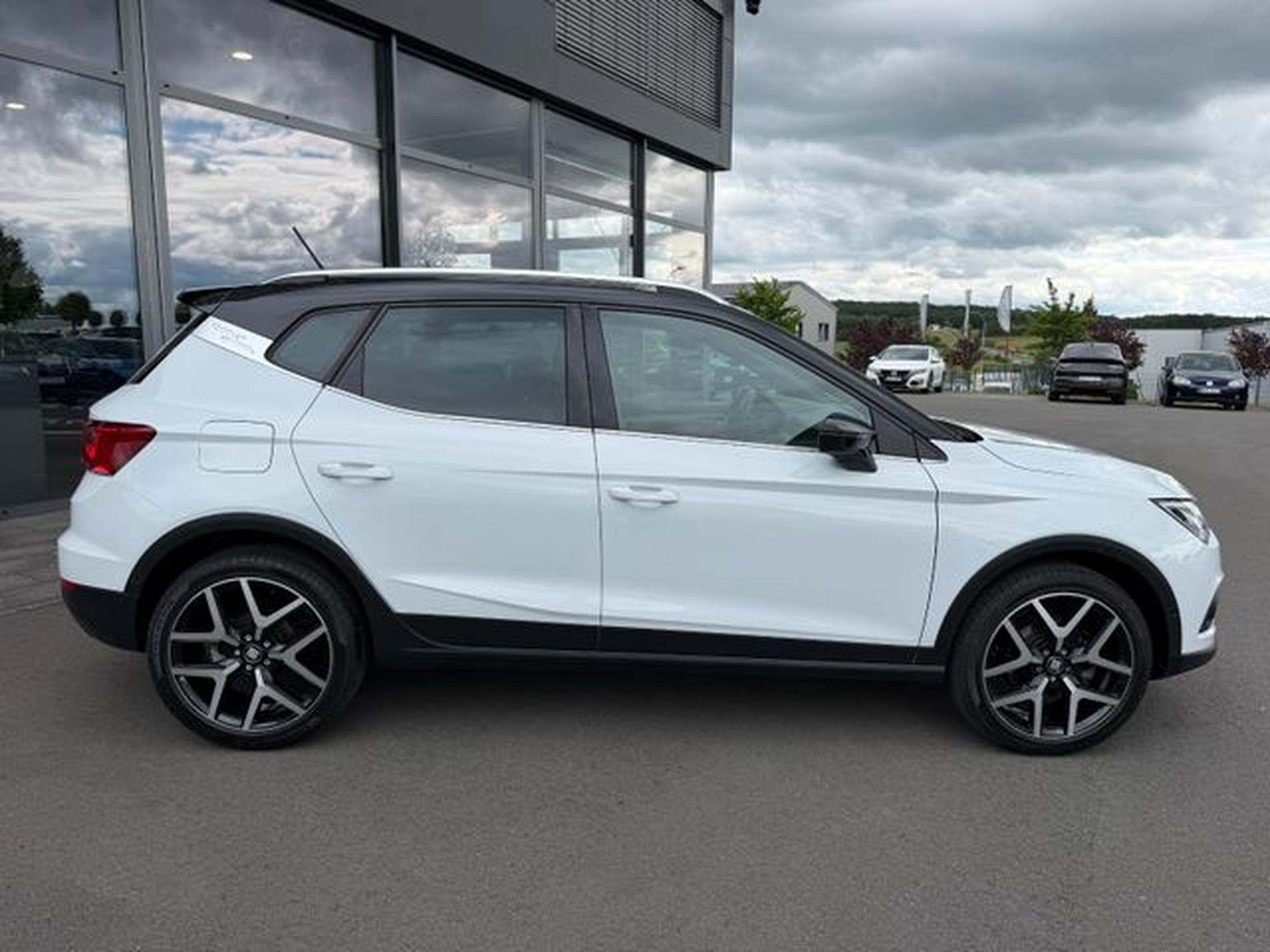 Seat Arona Arona TSi Schalter FR 18" Sitzhz Kamera LED (2020) - Photo 5