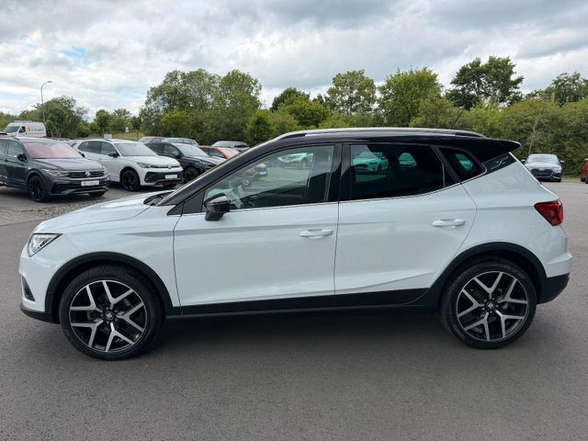 Seat Arona Arona TSi Schalter FR 18" Sitzhz Kamera LED (2020) - Photo 9